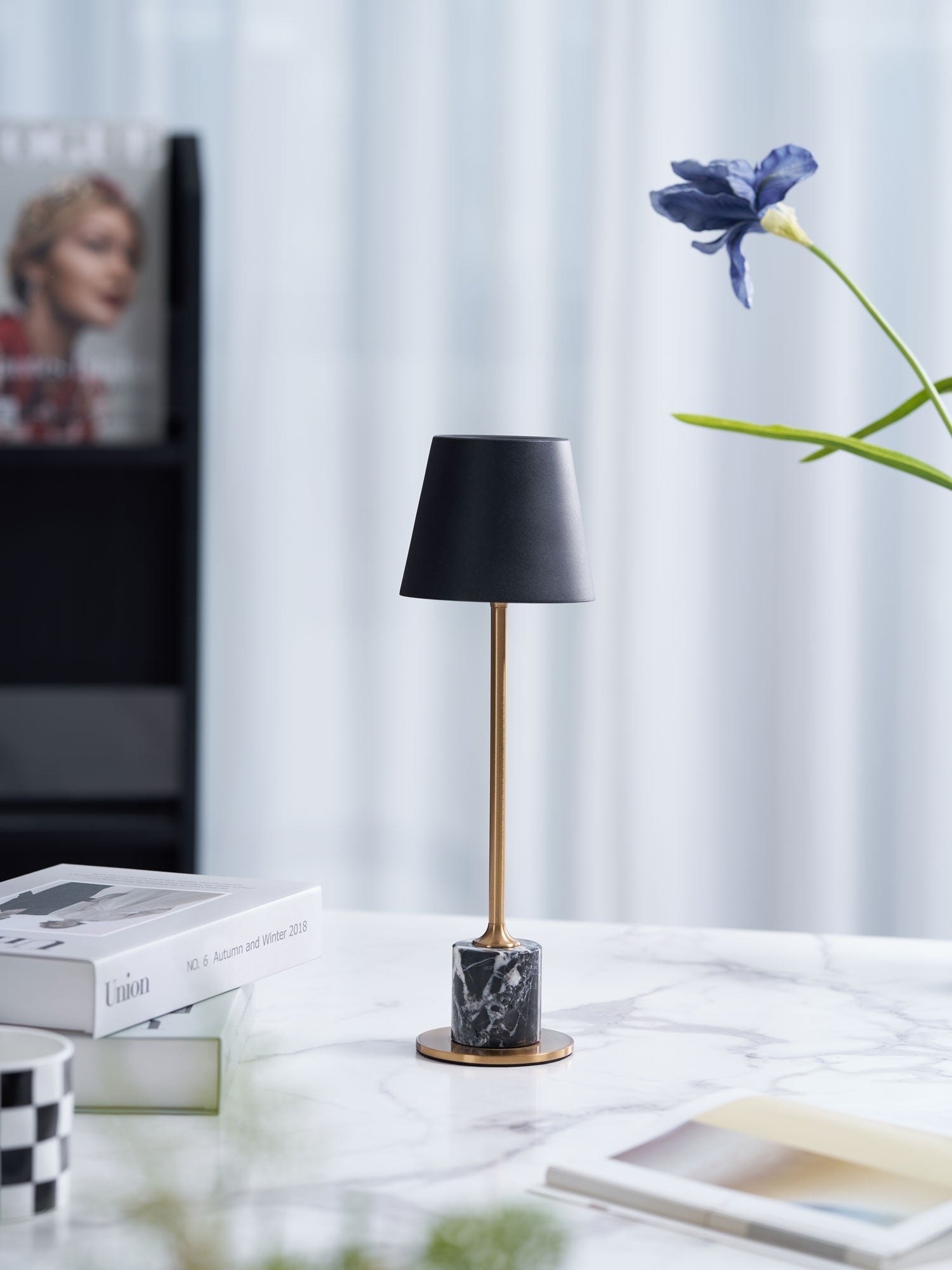 WOW Lirio Mini Marble Table Lamp