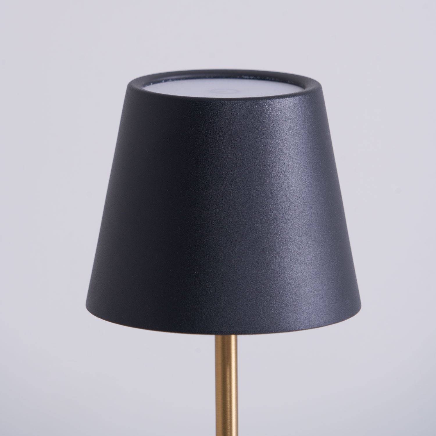 WOW Lirio Mini Marble Table Lamp