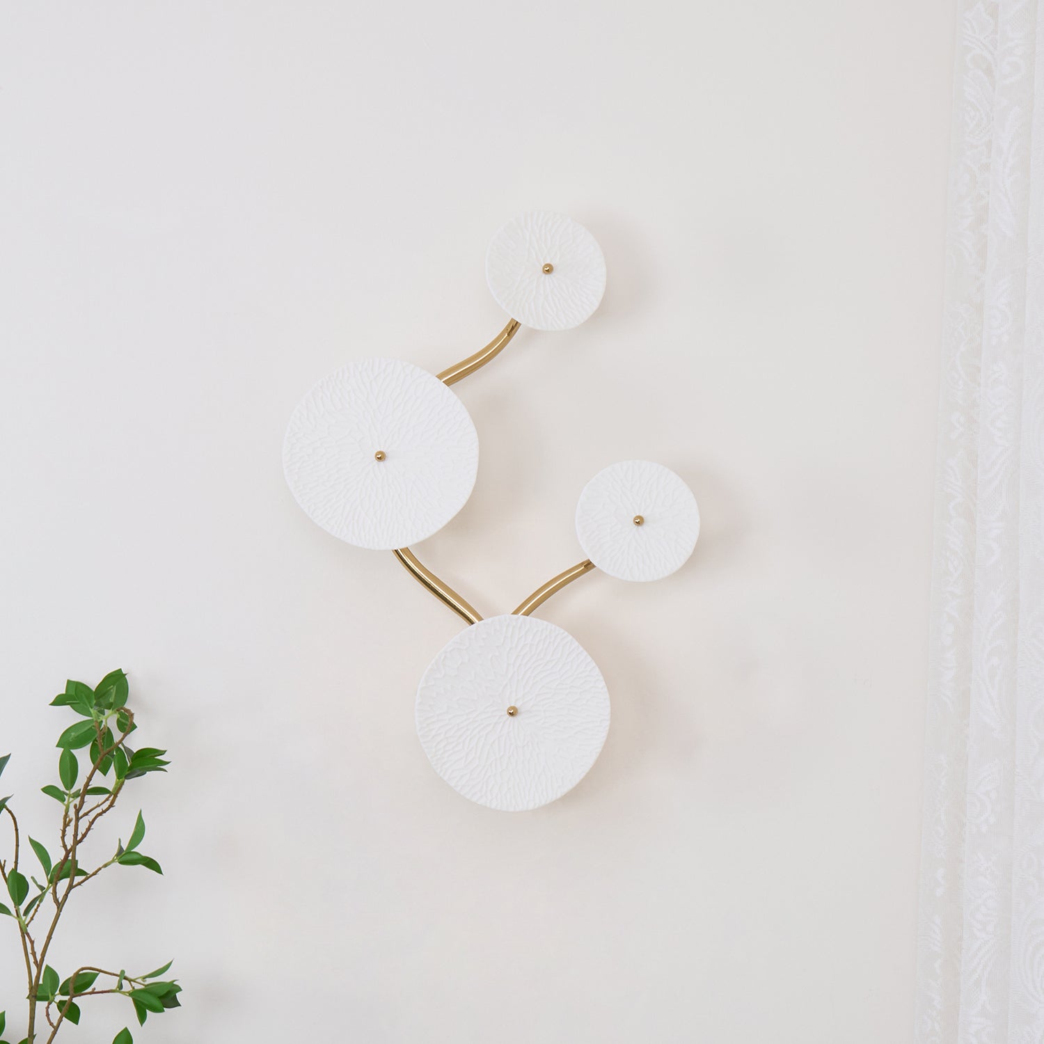 WOW Lotus Petal Wall Lamp