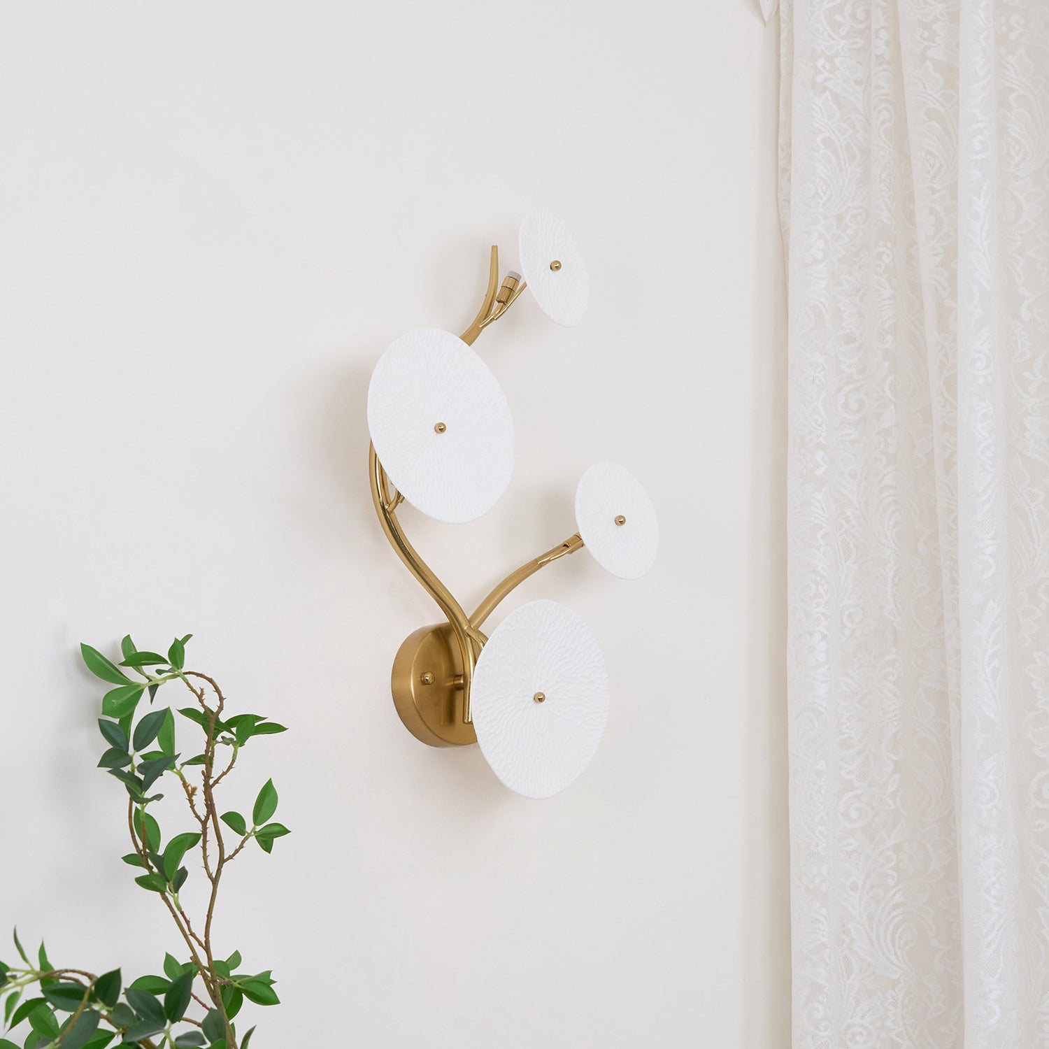 WOW Lotus Petal Wall Lamp