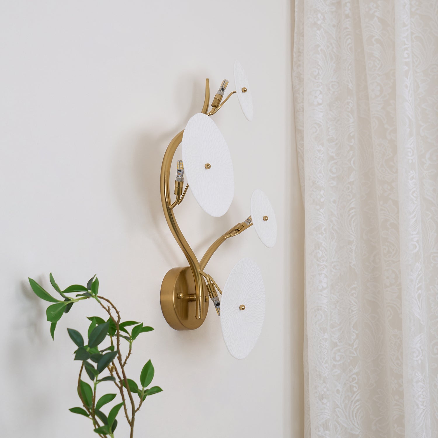 WOW Lotus Petal Wall Lamp