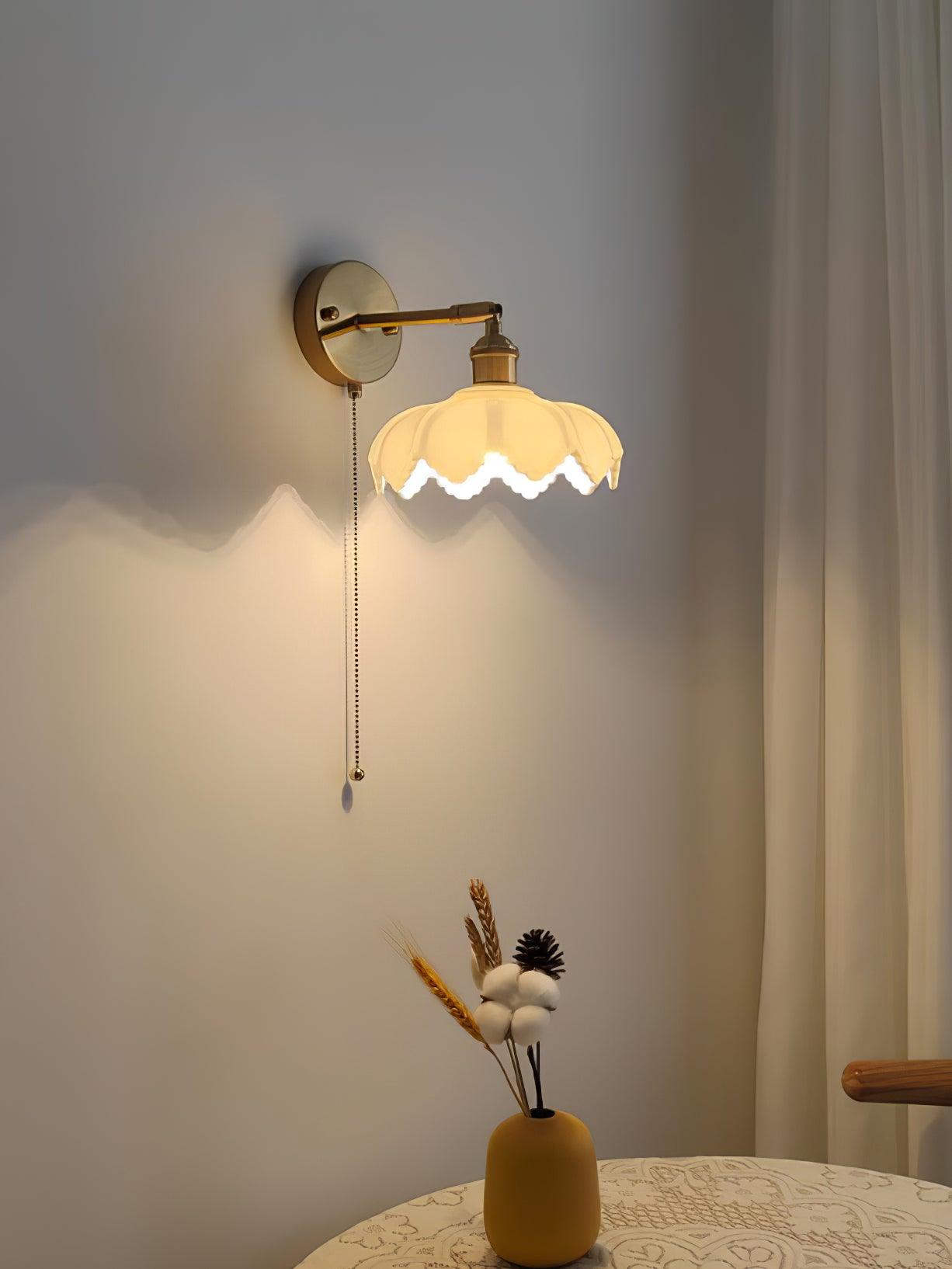 WOW Lotus Rotatable Wall Lamp