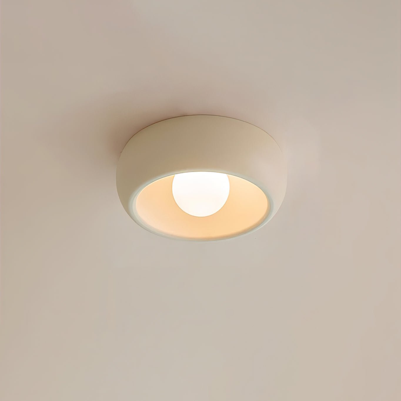 WOW Louis Round Ceiling Light