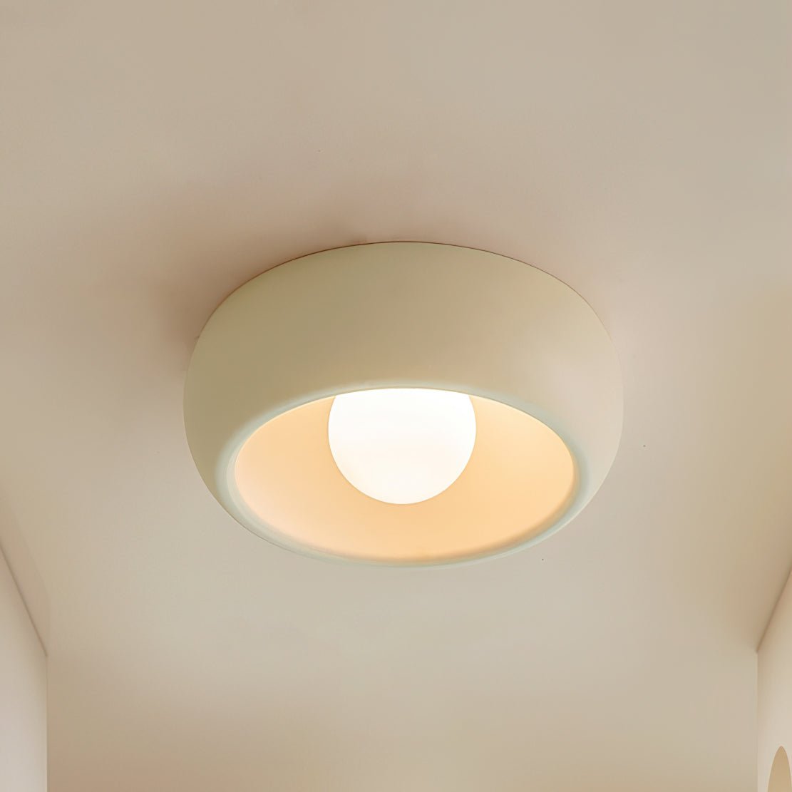 WOW Louis Round Ceiling Light