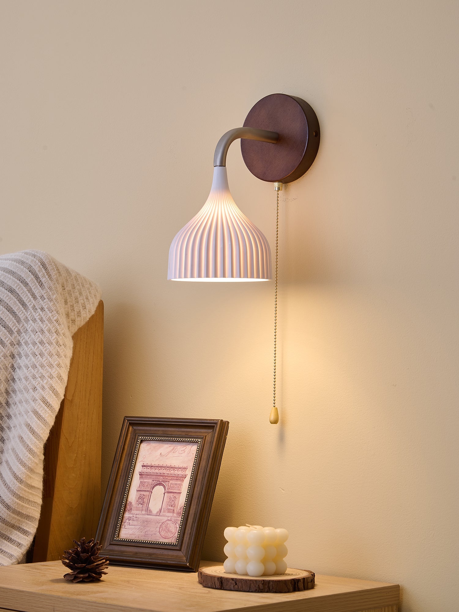 WOW Lucina Wall Lamp