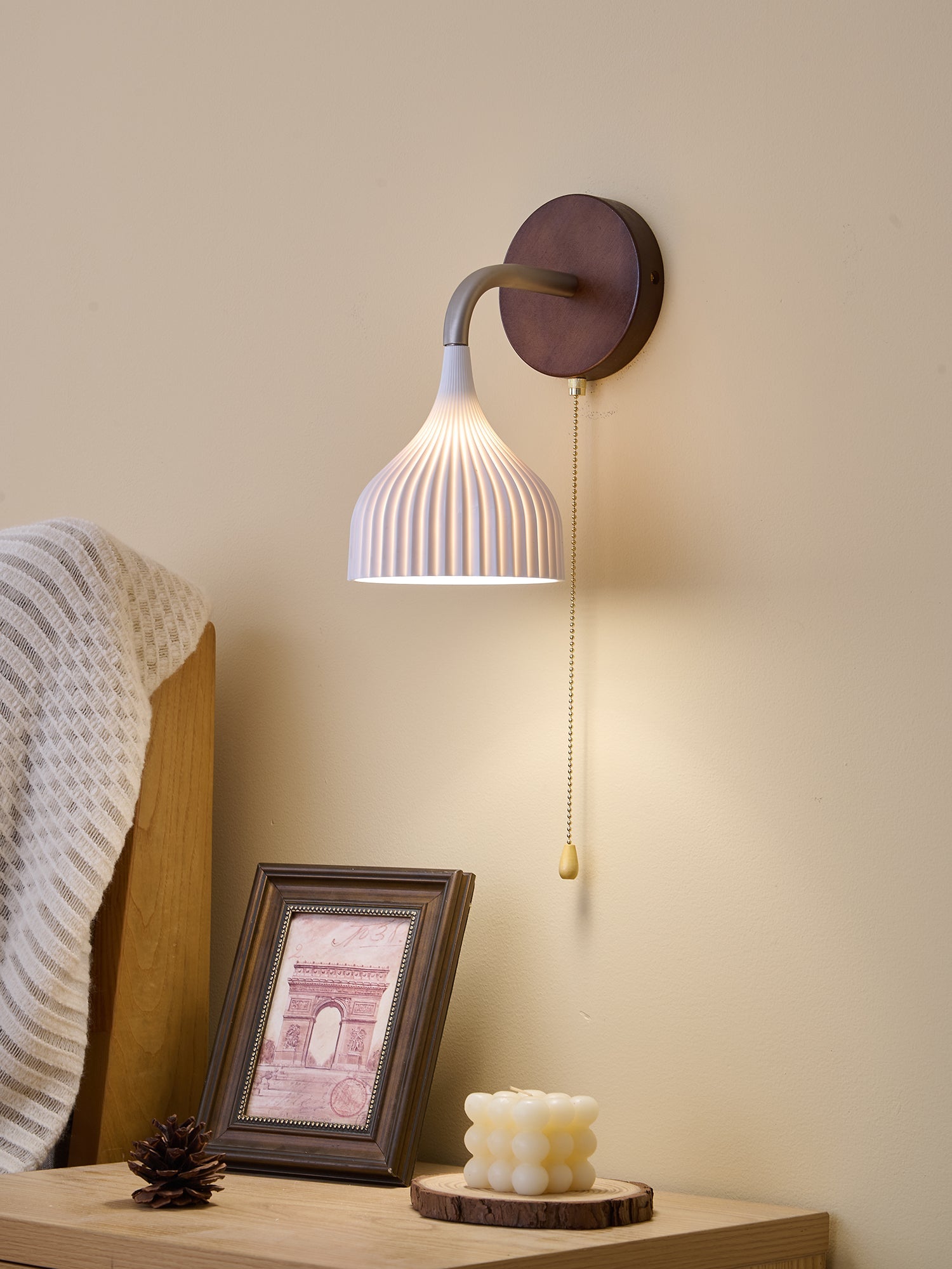 WOW Lucina Wall Lamp