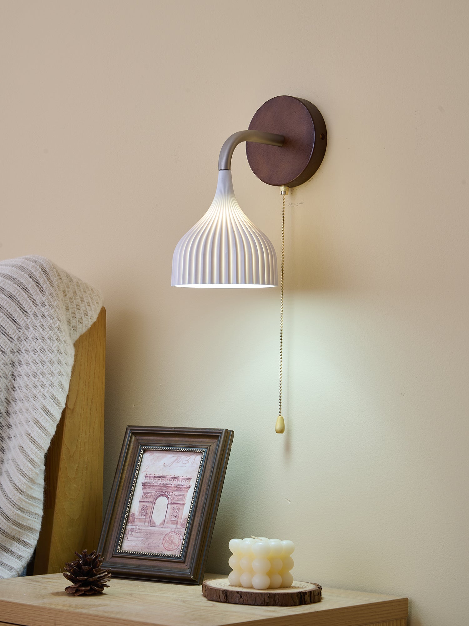 WOW Lucina Wall Lamp