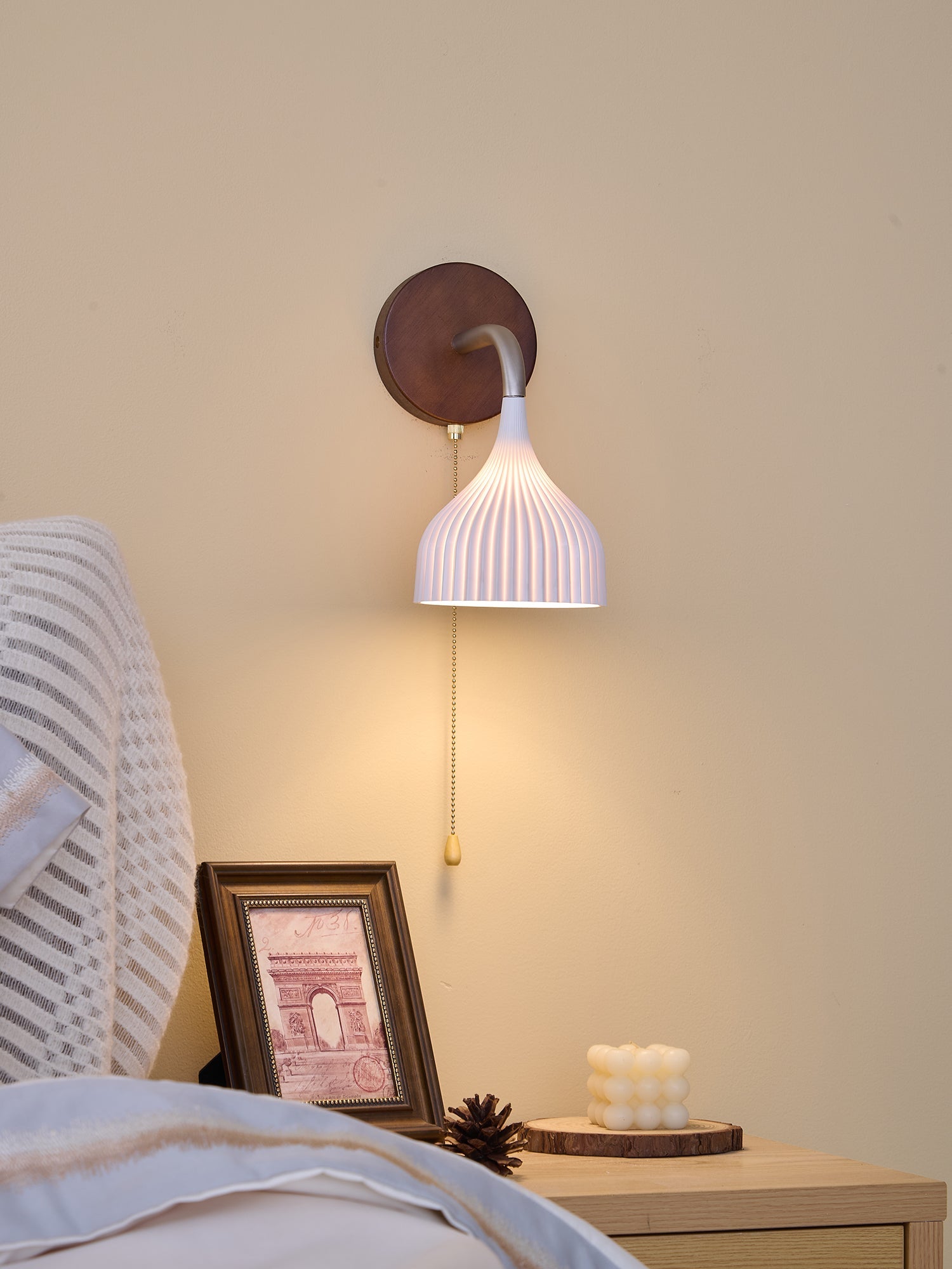 WOW Lucina Wall Lamp