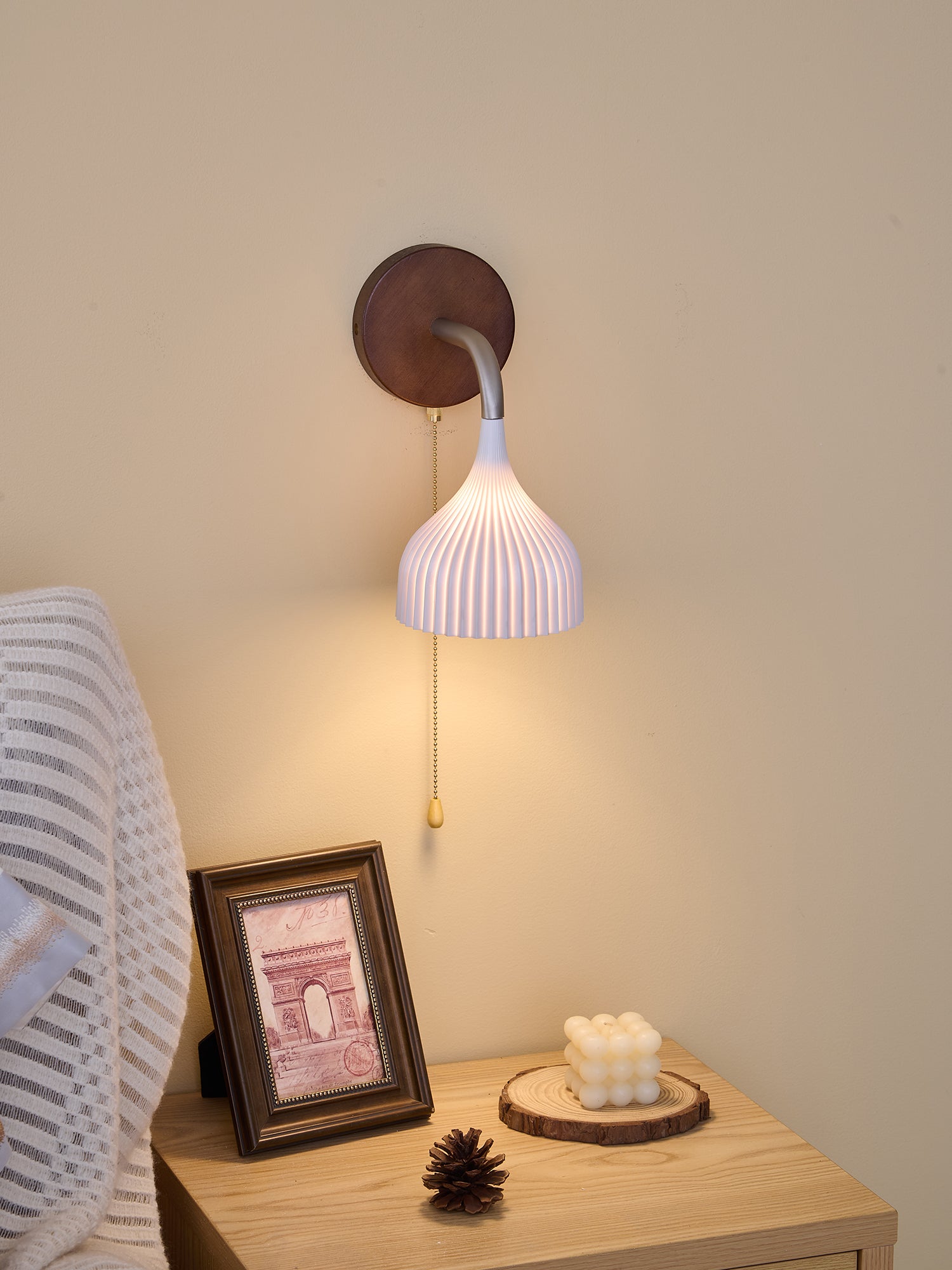 WOW Lucina Wall Lamp