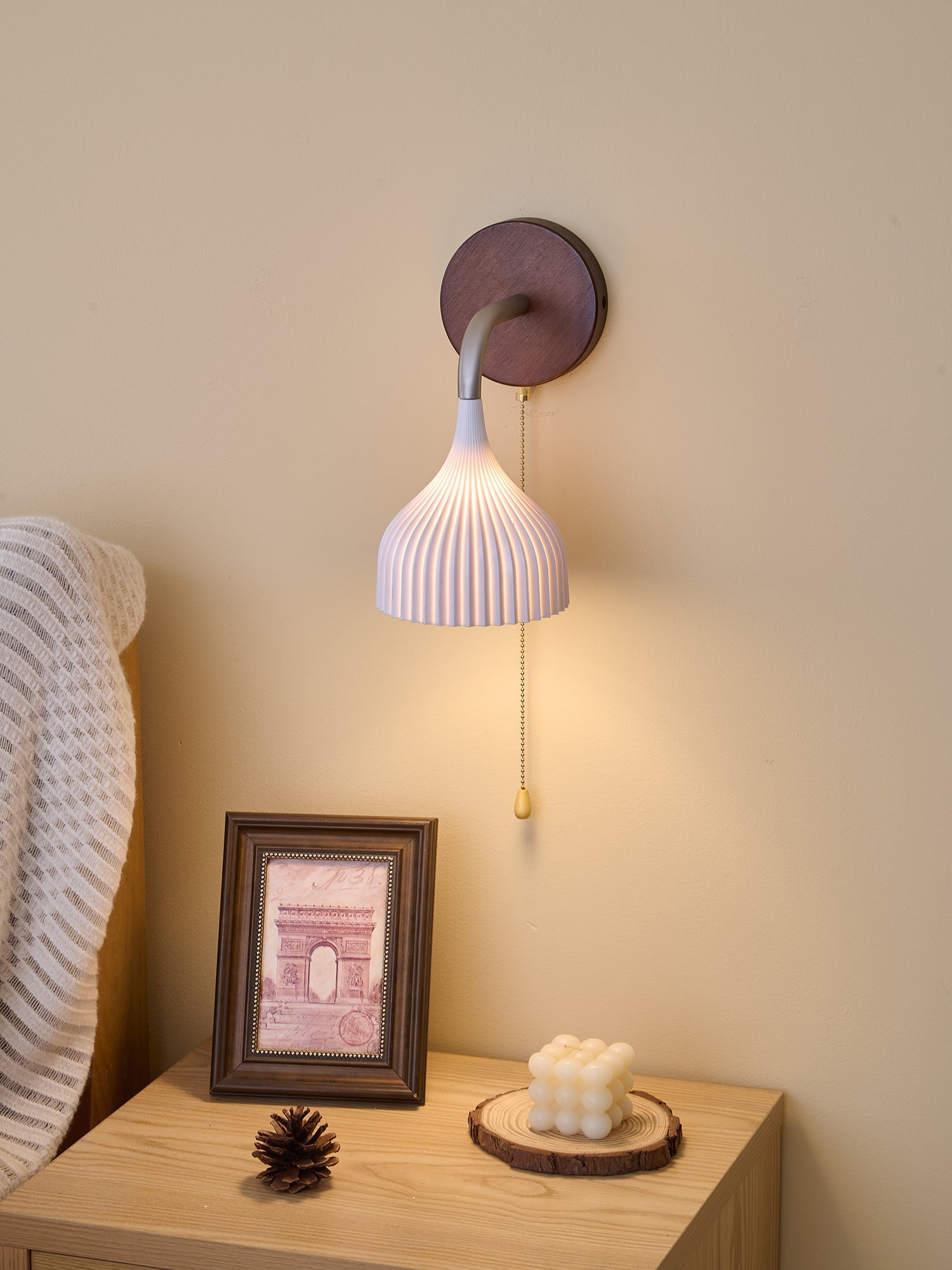 WOW Lucina Wall Lamp