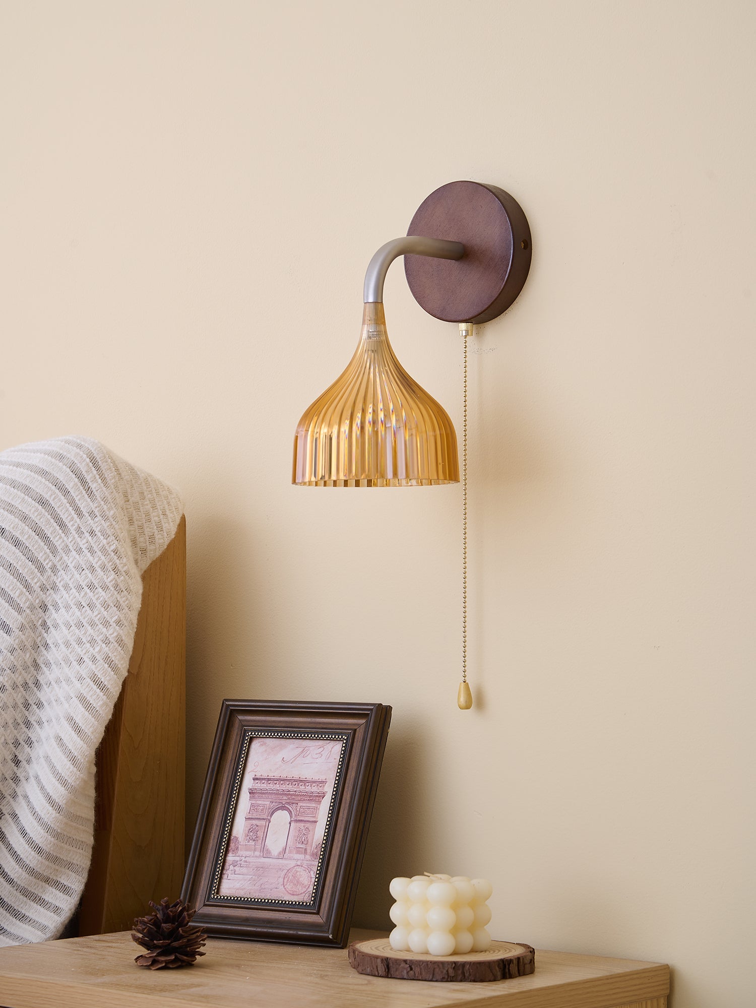 WOW Lucina Wall Lamp