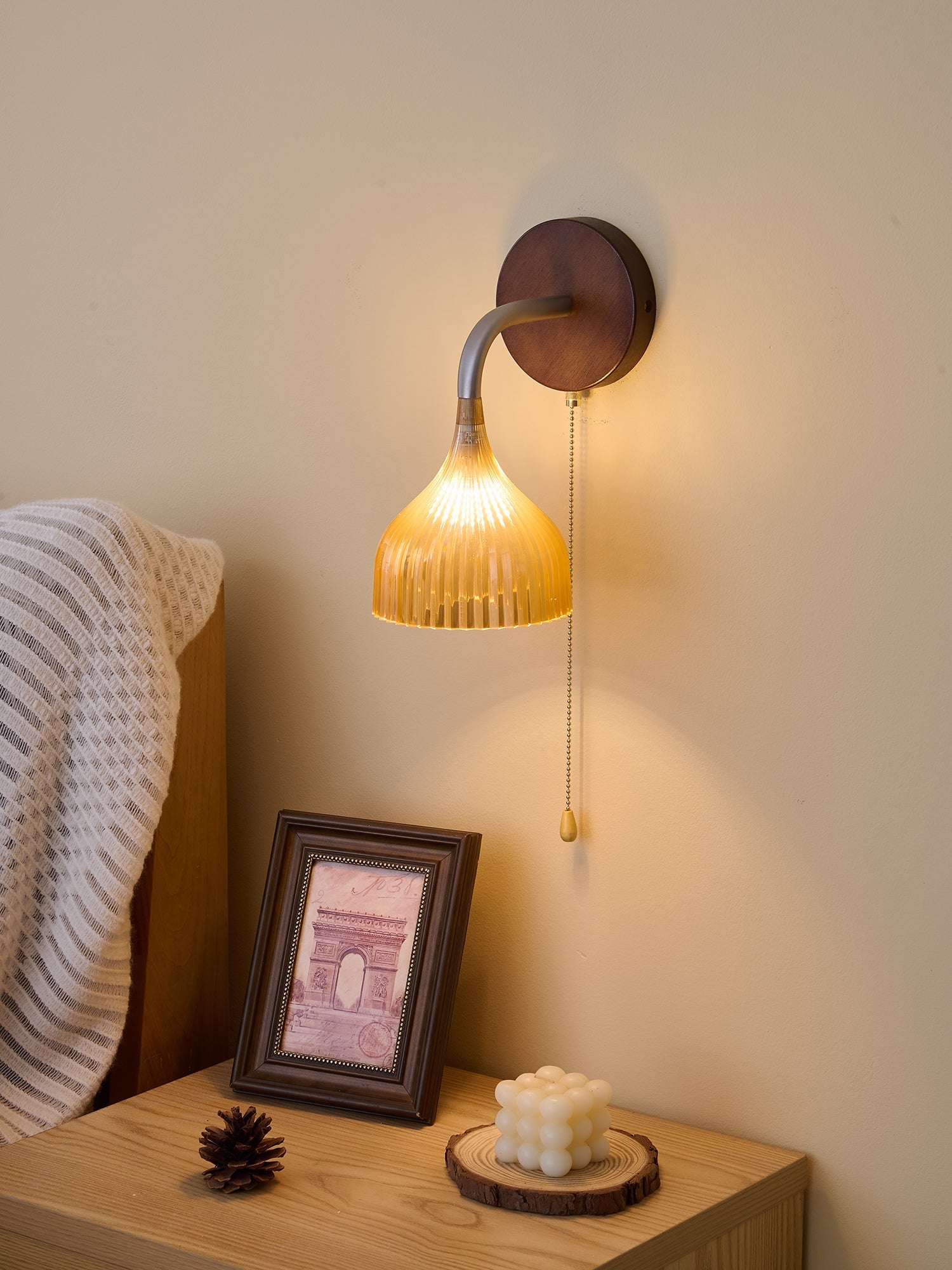 WOW Lucina Wall Lamp