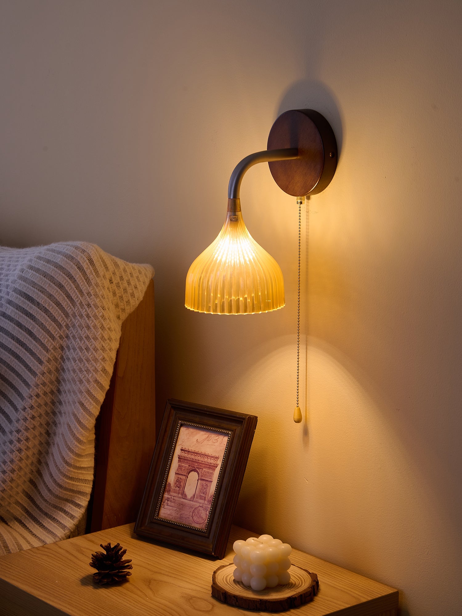 WOW Lucina Wall Lamp