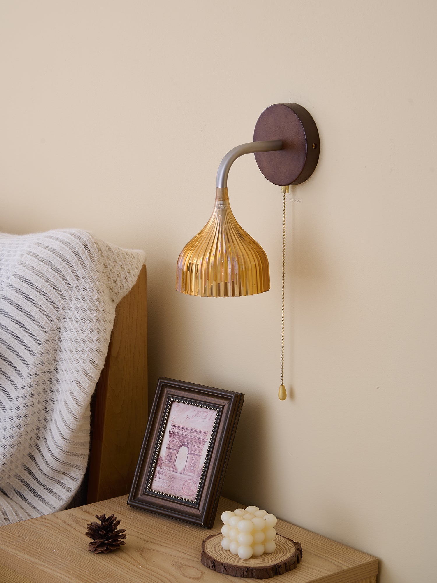 WOW Lucina Wall Lamp