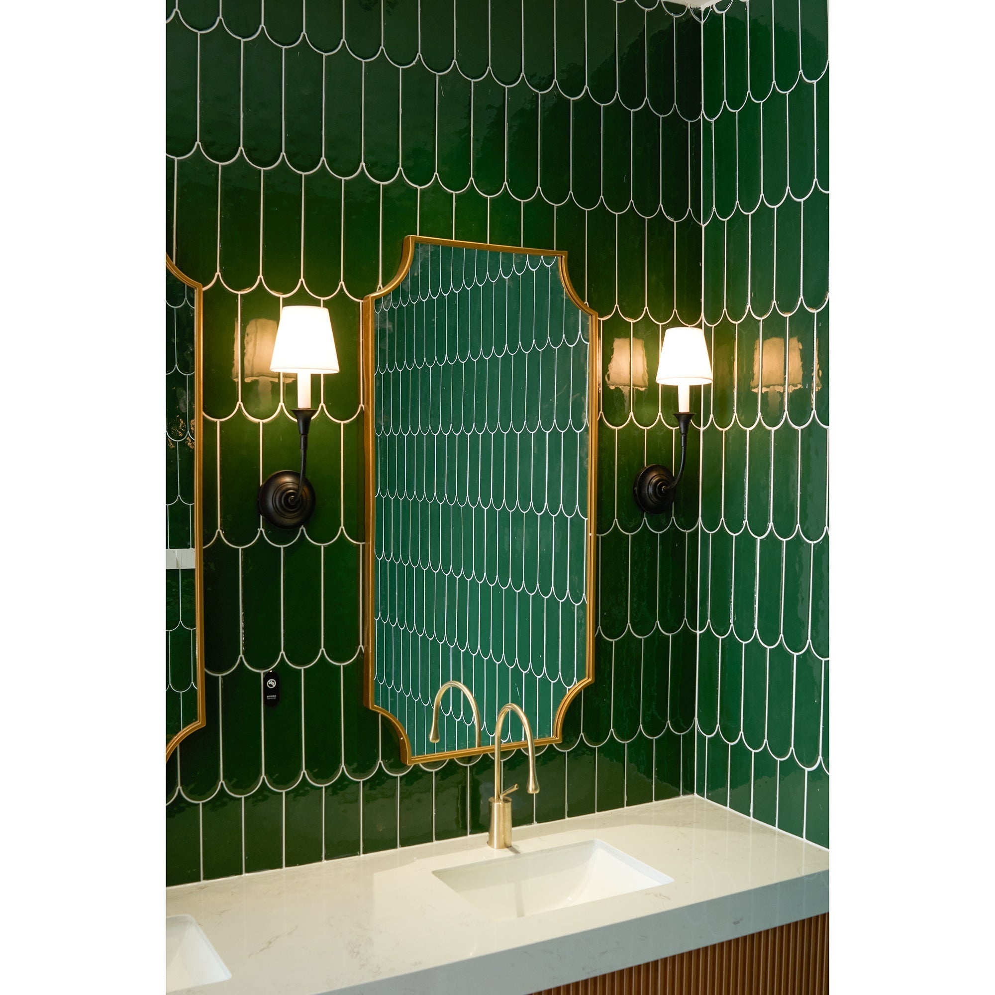WOW Luella Wall Lamp