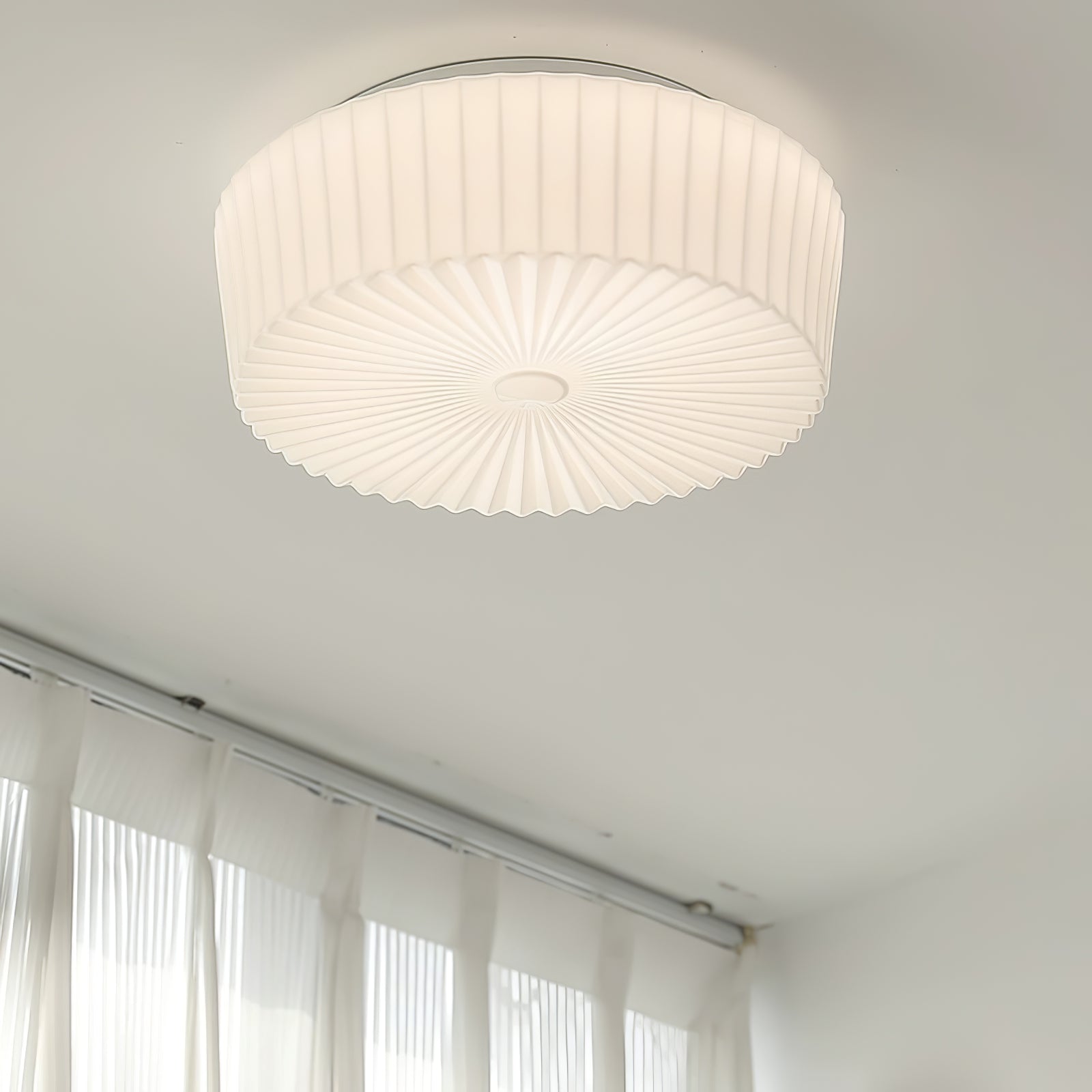 WOW Lume Glass Ceiling Light
