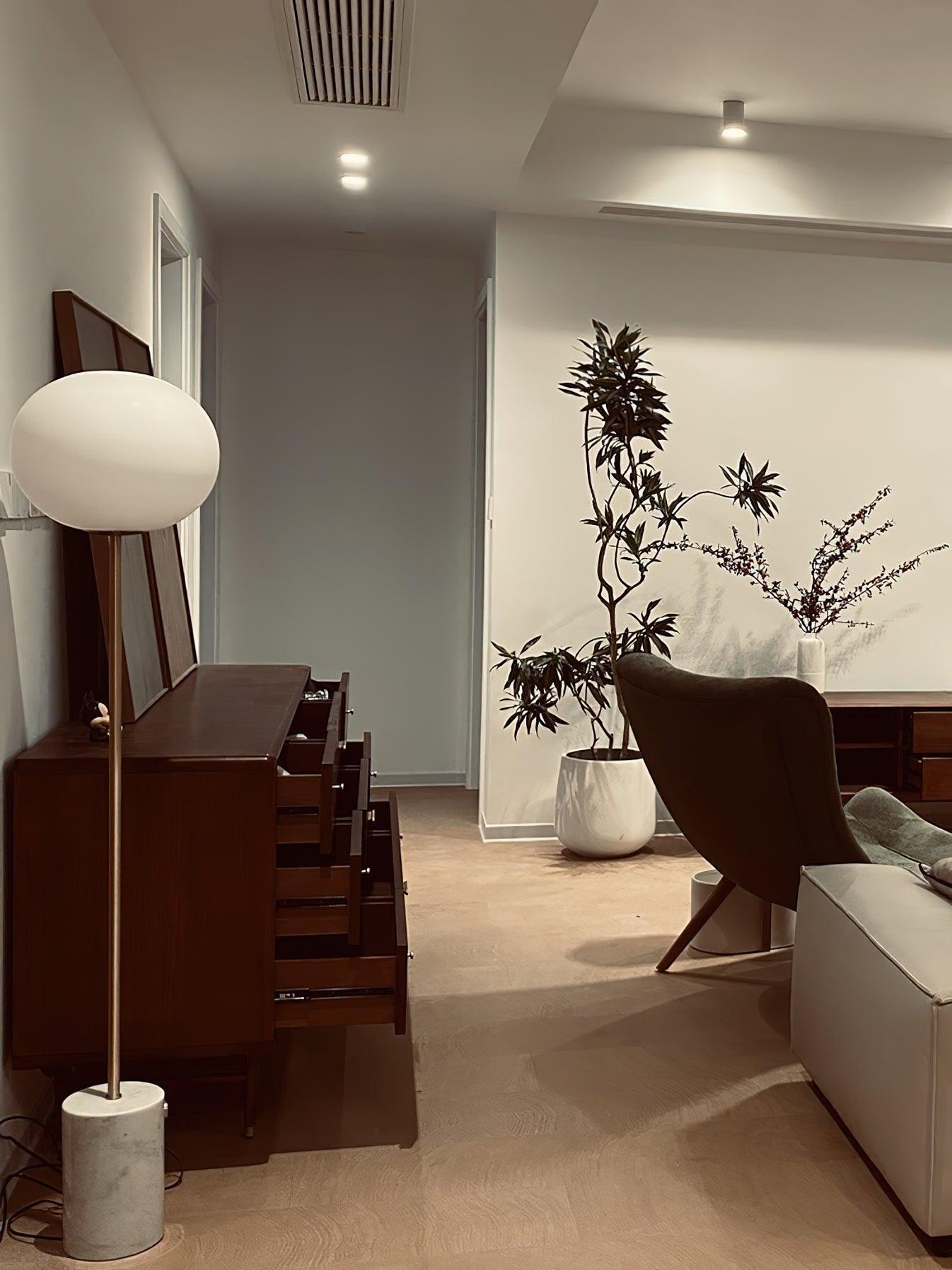 WOW Jwda Floor Lamp