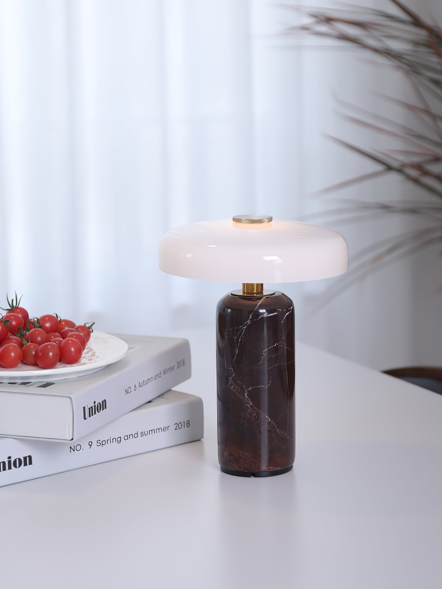 WOW Lunara Marble Table Lamp