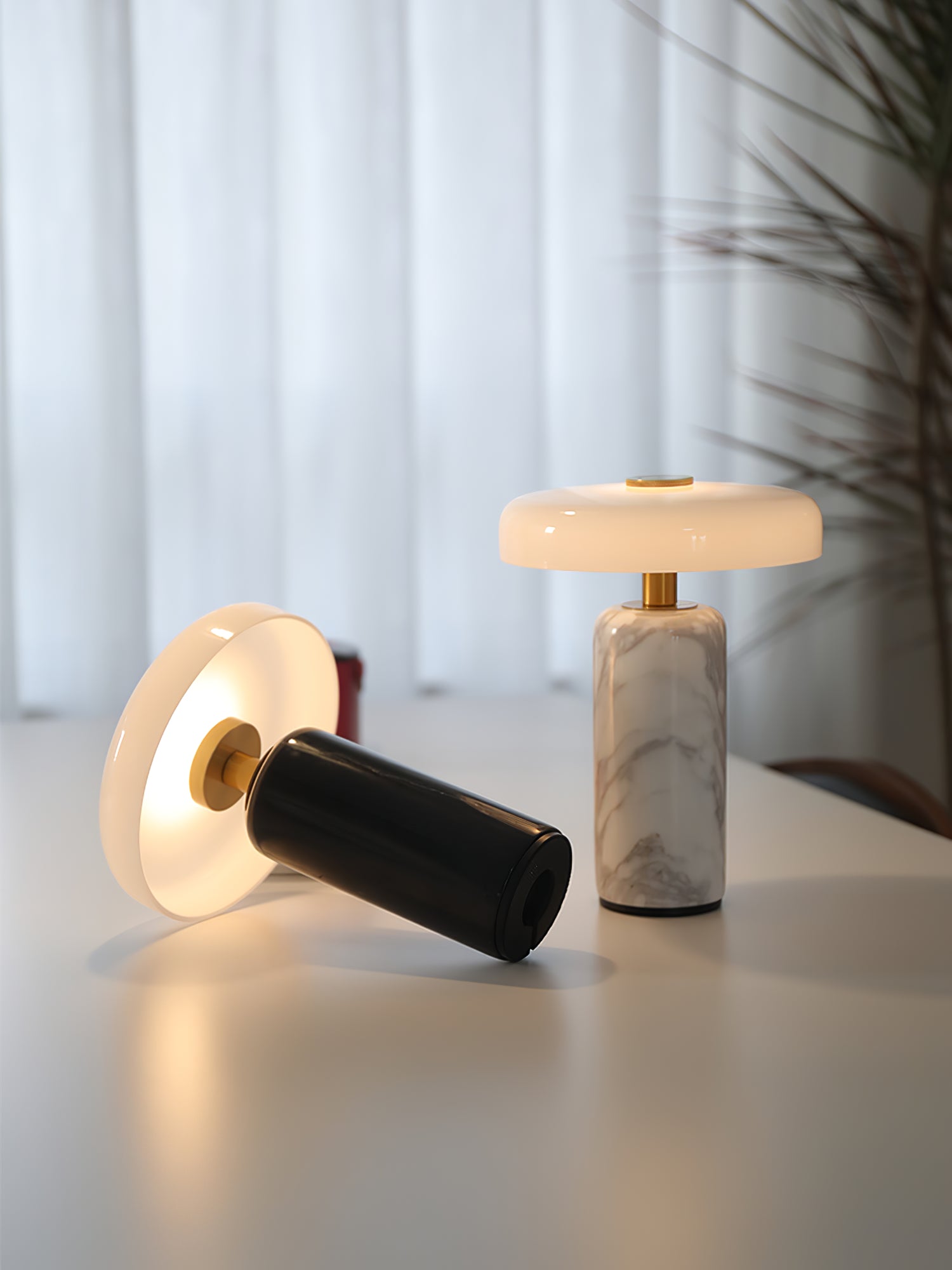 WOW Lunara Marble Table Lamp