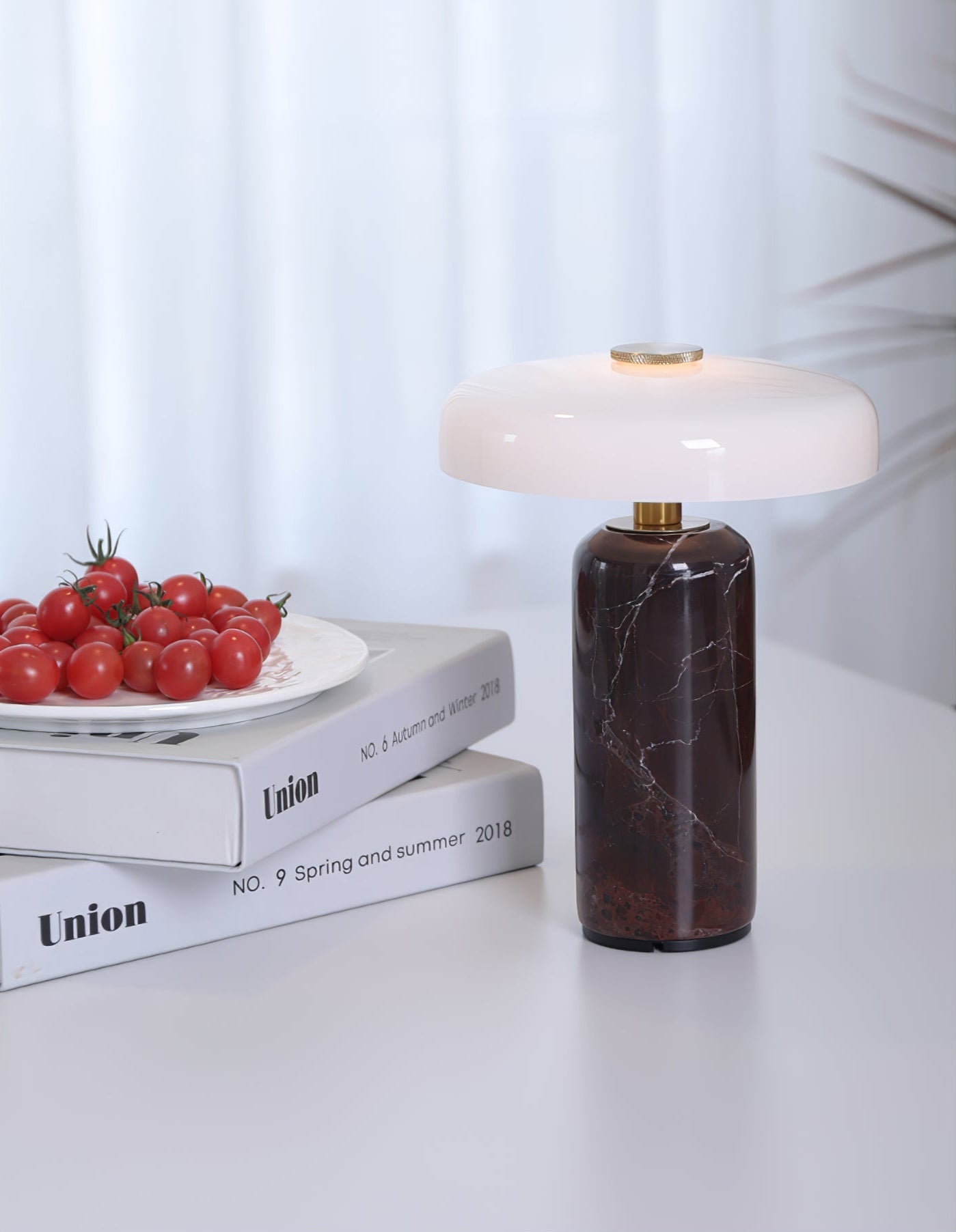 WOW Lunara Marble Table Lamp