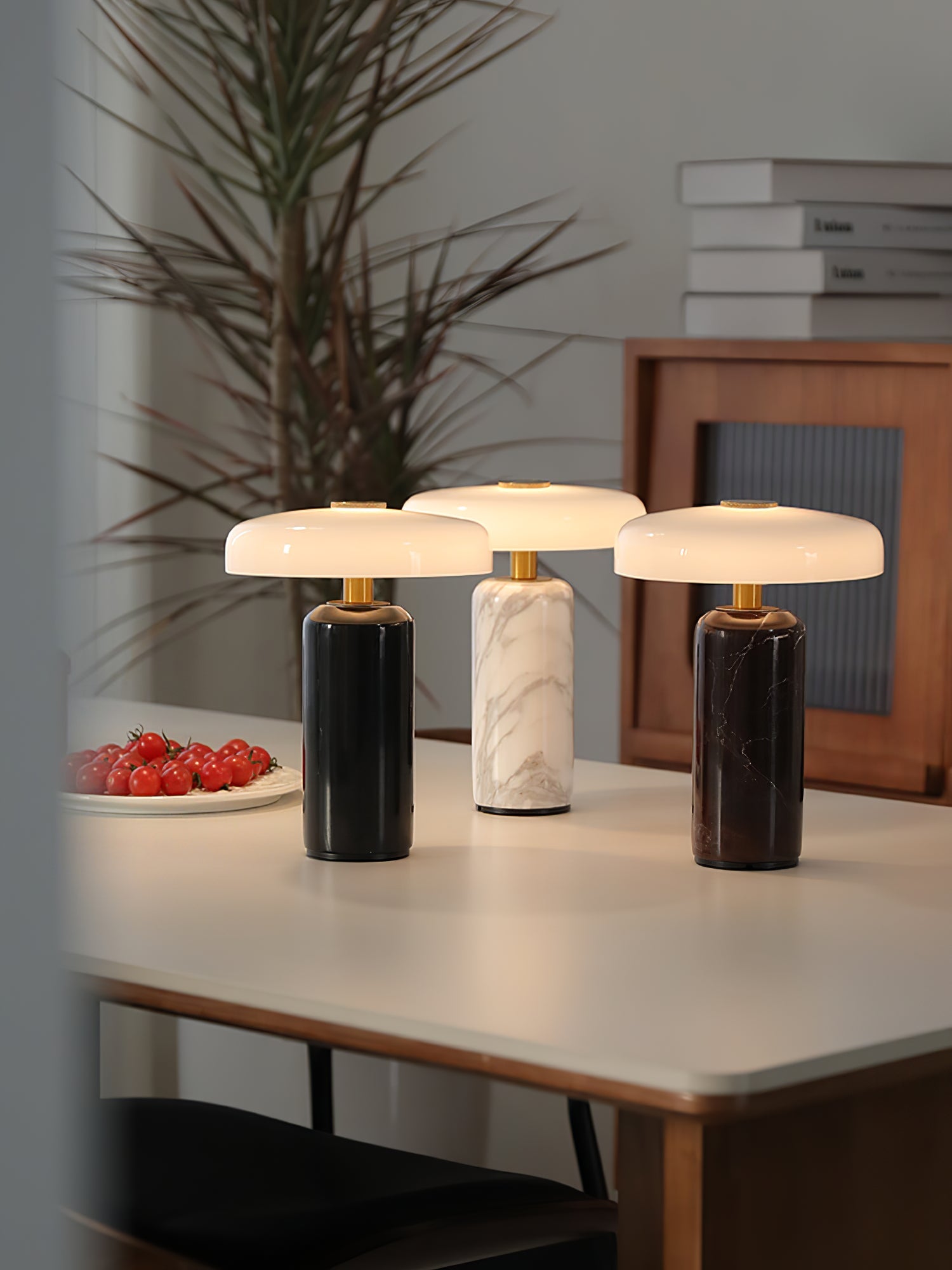 WOW Lunara Marble Table Lamp