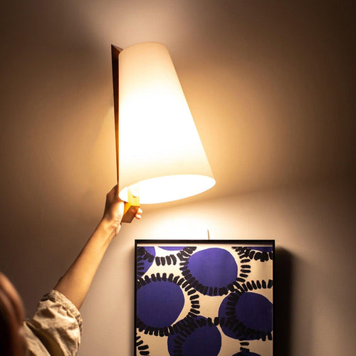 WOW Lupe Wall Lamp