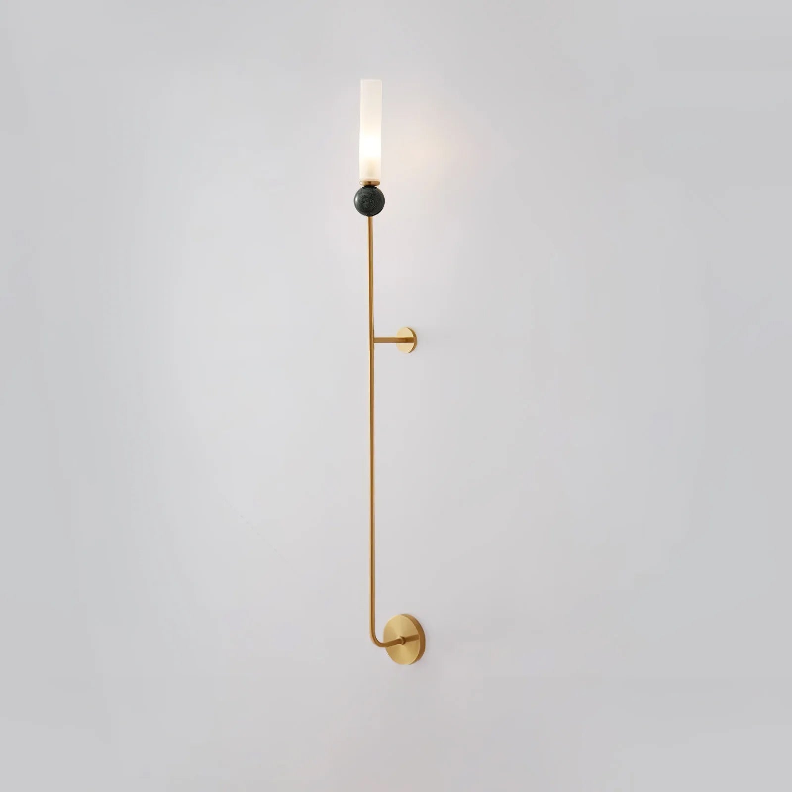 WOW Marble Vertical Wall Lamp