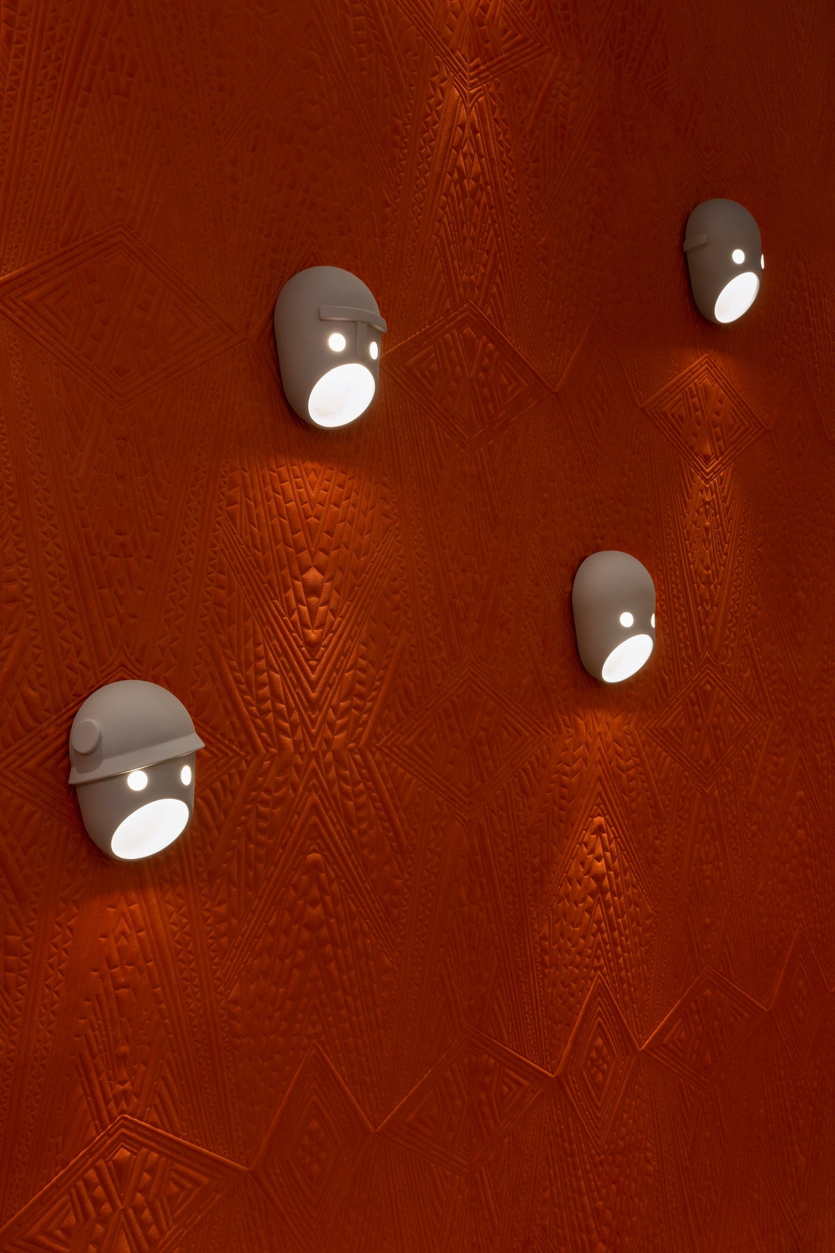 WOW Mask Wall Light