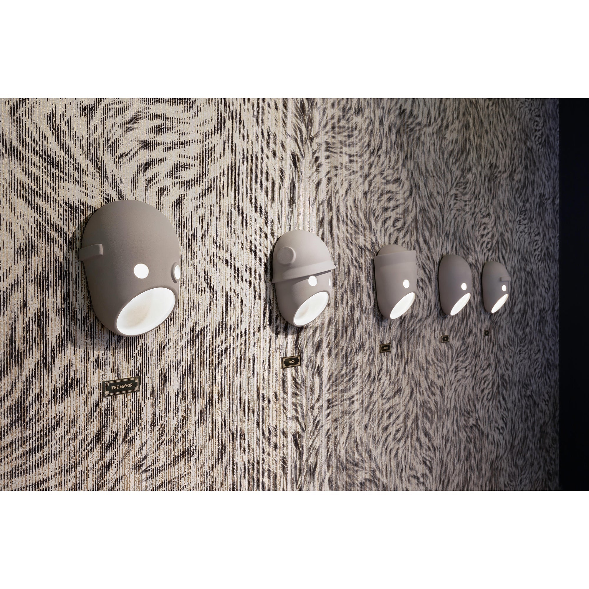 WOW Mask Wall Light