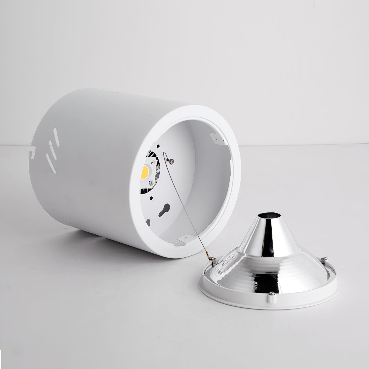 WOW Maxi Rebel Spotlight