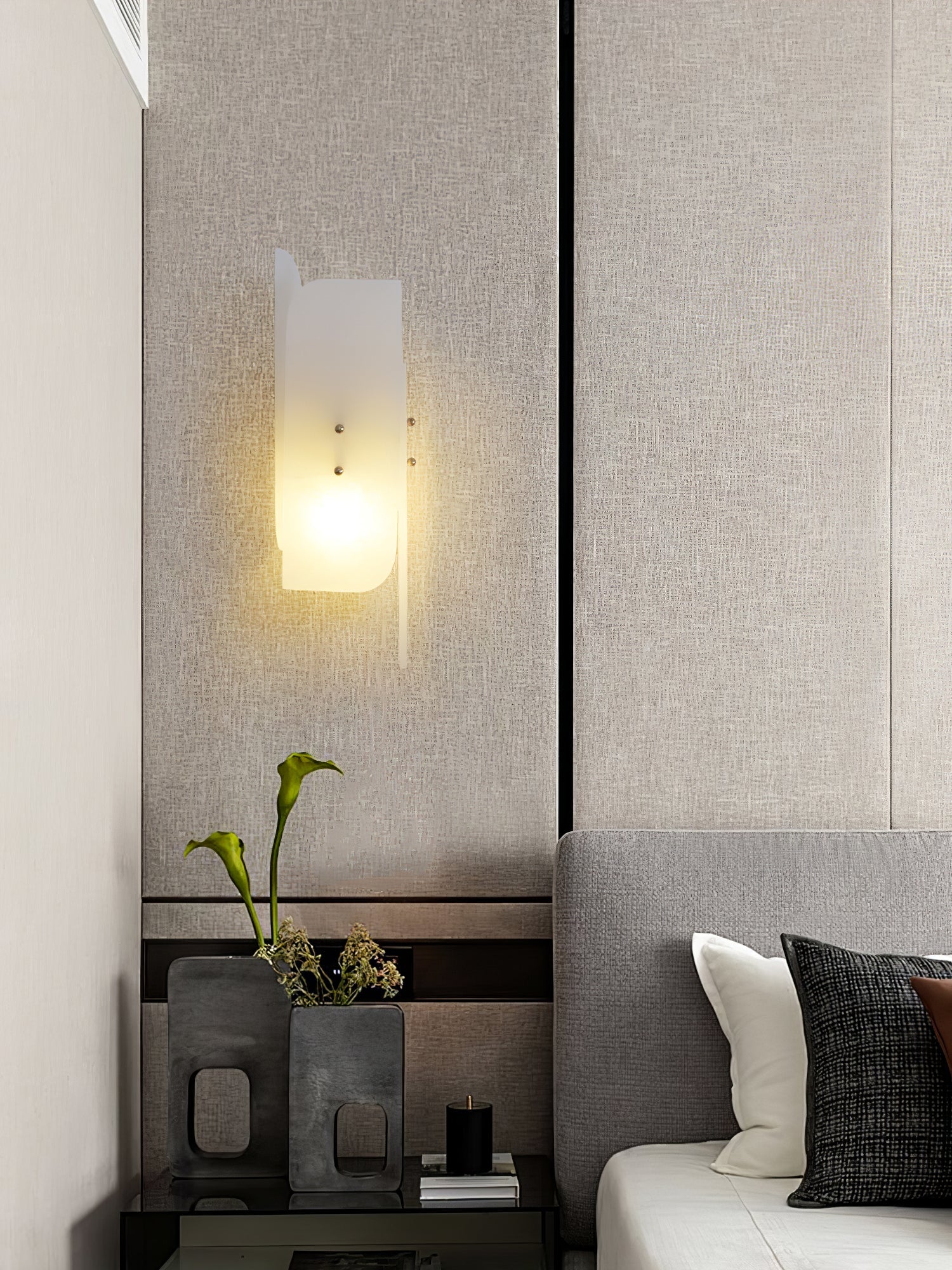 WOW Megalith Alabaster Wall Light
