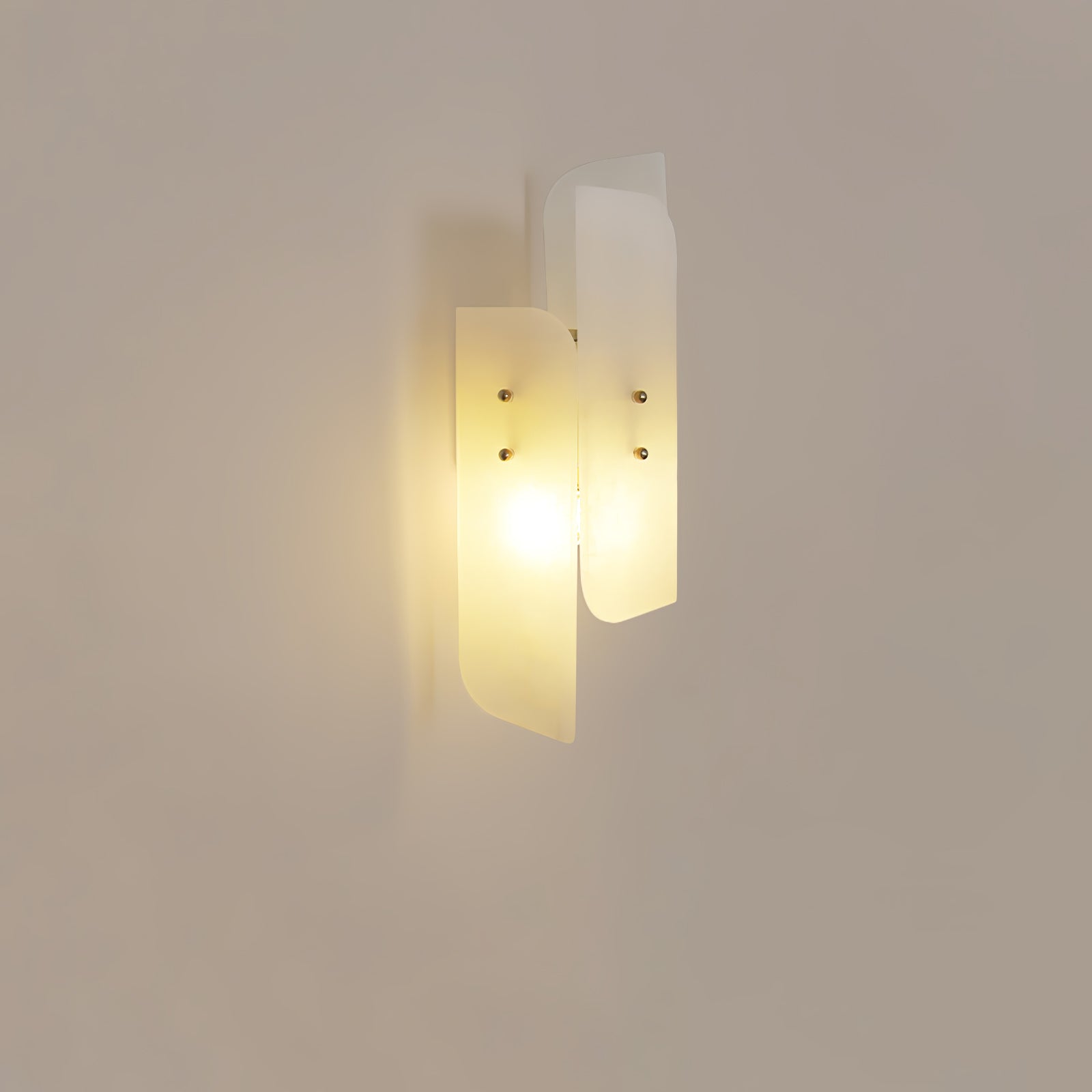 WOW Megalith Alabaster Wall Light