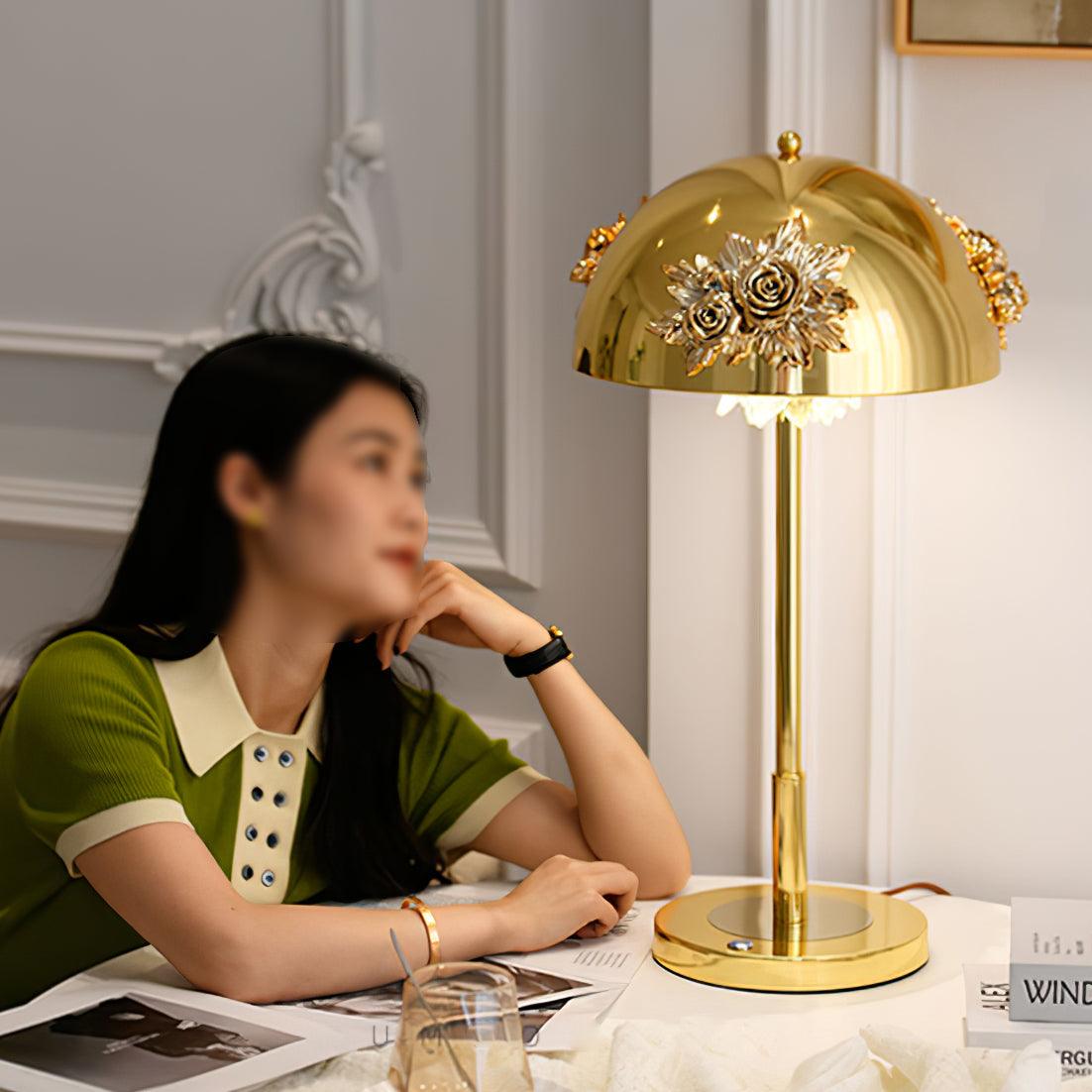WOW Meni Table Built-in Battery Lamp
