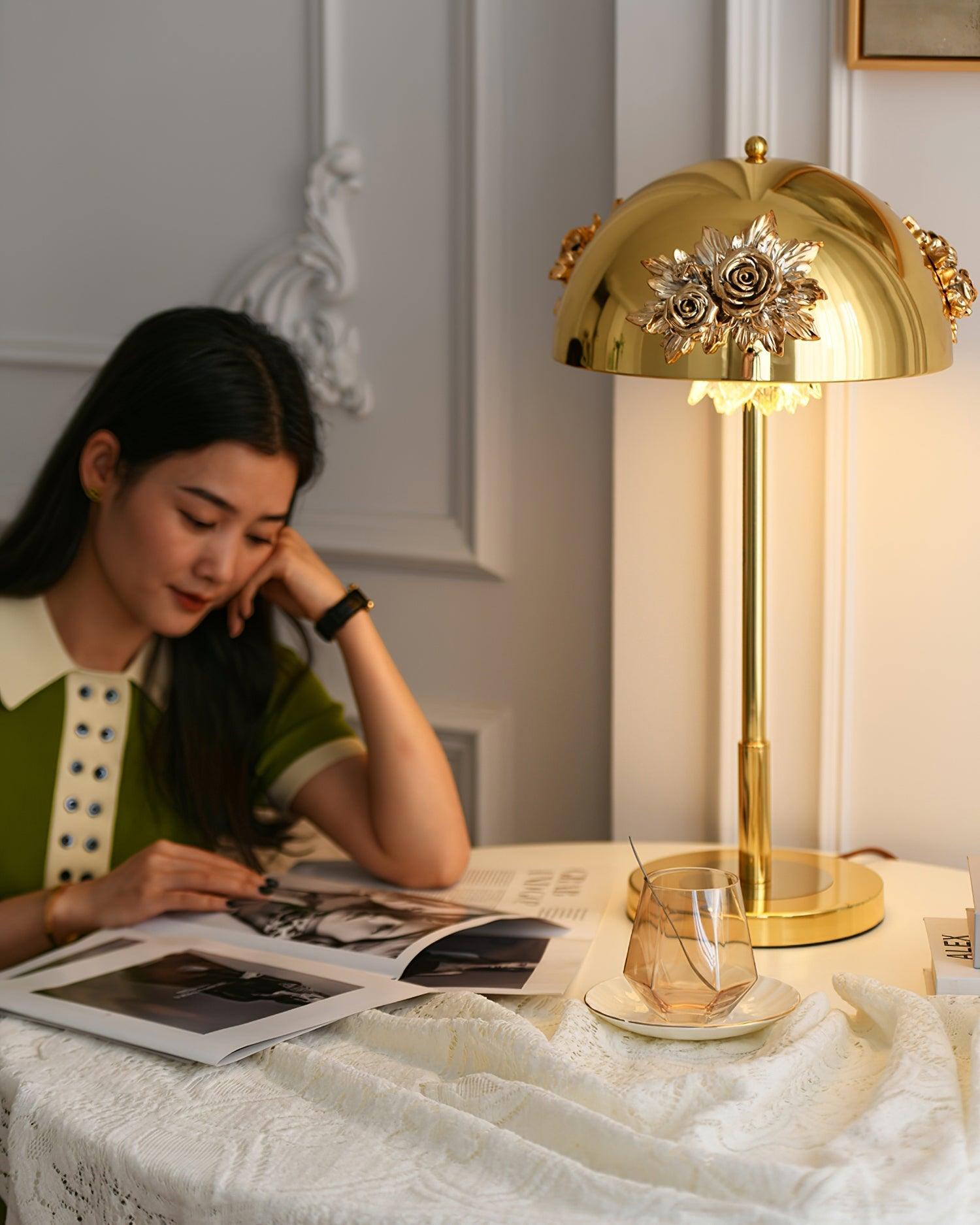 WOW Meni Table Built-in Battery Lamp