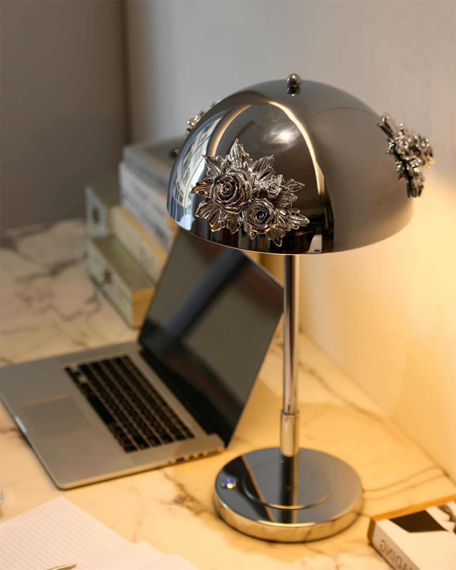 WOW Meni Table Built-in Battery Lamp