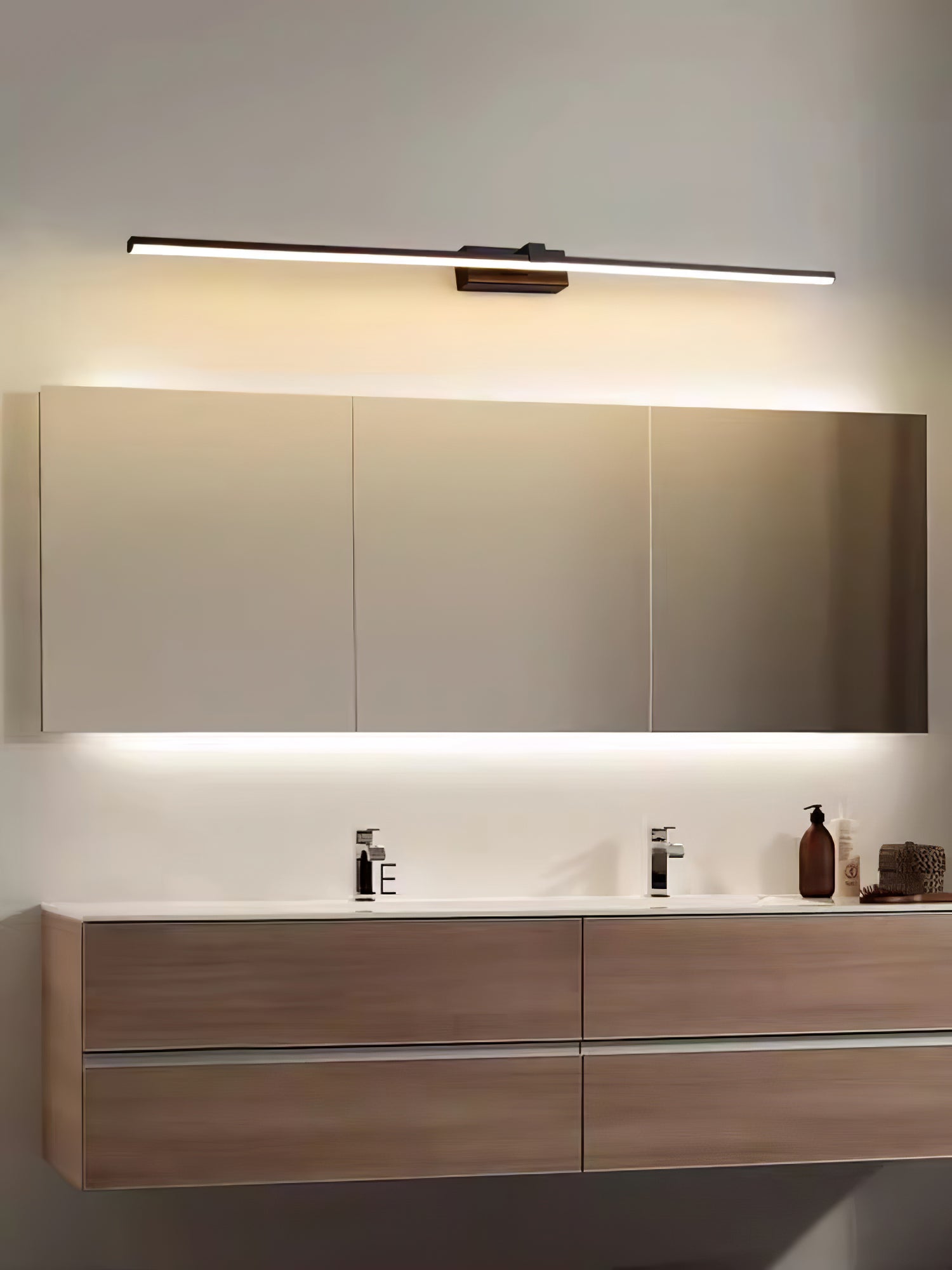 WOW Metal Linear Mirror Wall Light