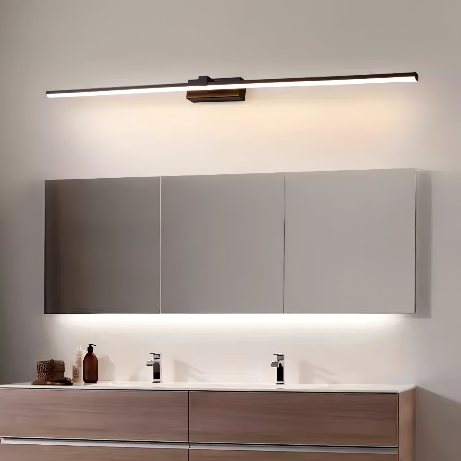 WOW Metal Linear Mirror Wall Light
