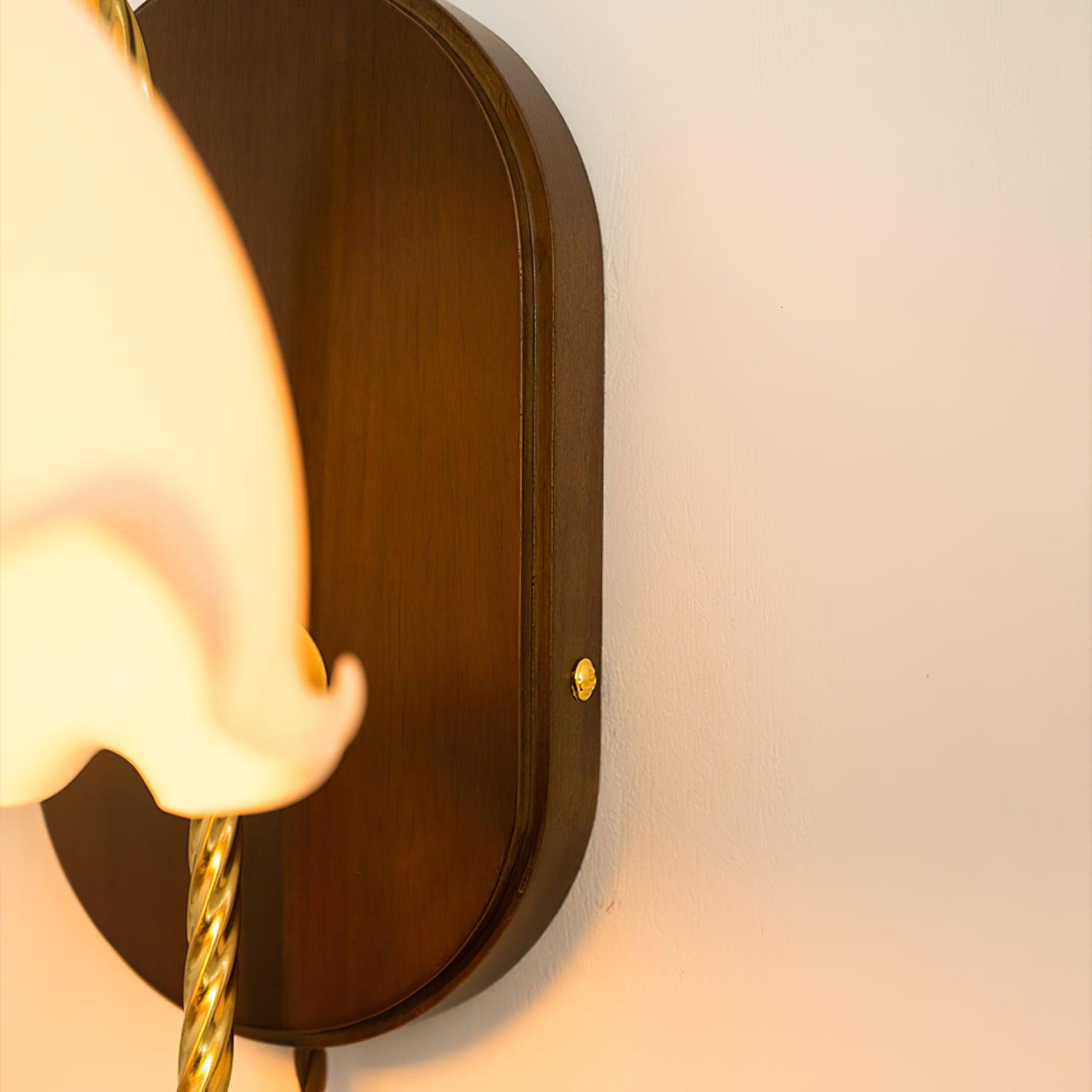 WOW Milky Flower Wall Light