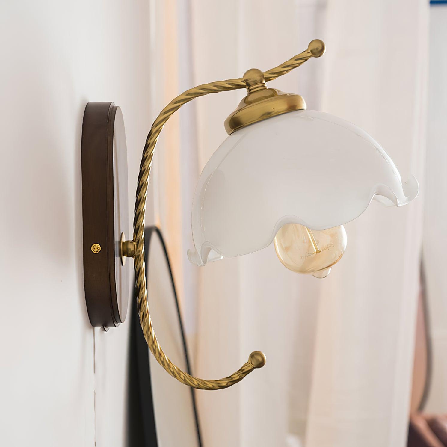 WOW Milky Flower Wall Light