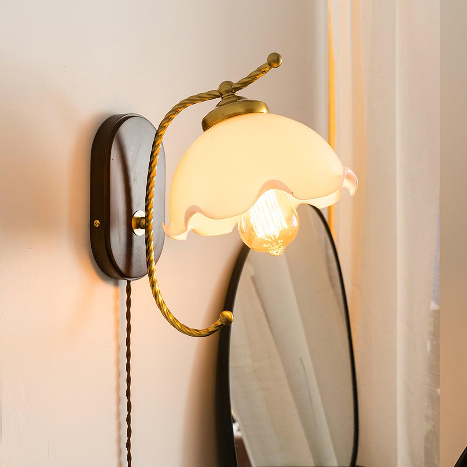 WOW Milky Flower Wall Light