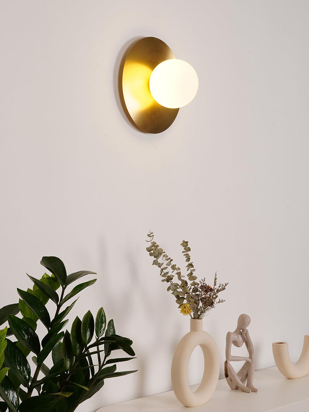 WOW Round Glass Art Wall Lamp