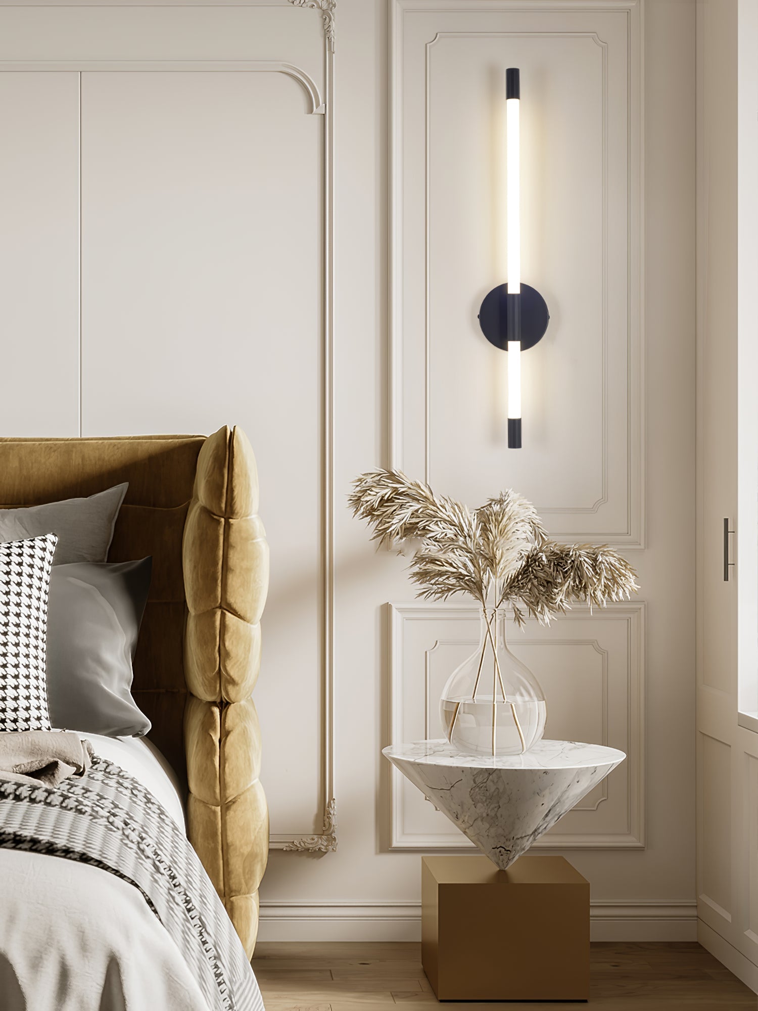 WOW Minimalist Vertical Wall Sconce