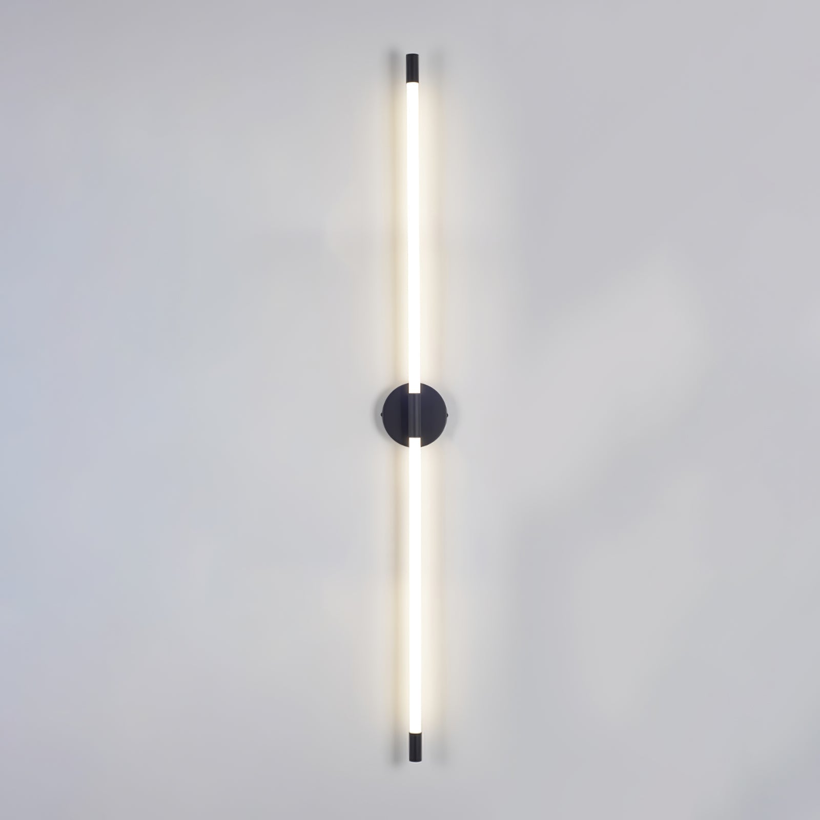 WOW Minimalist Vertical Wall Sconce