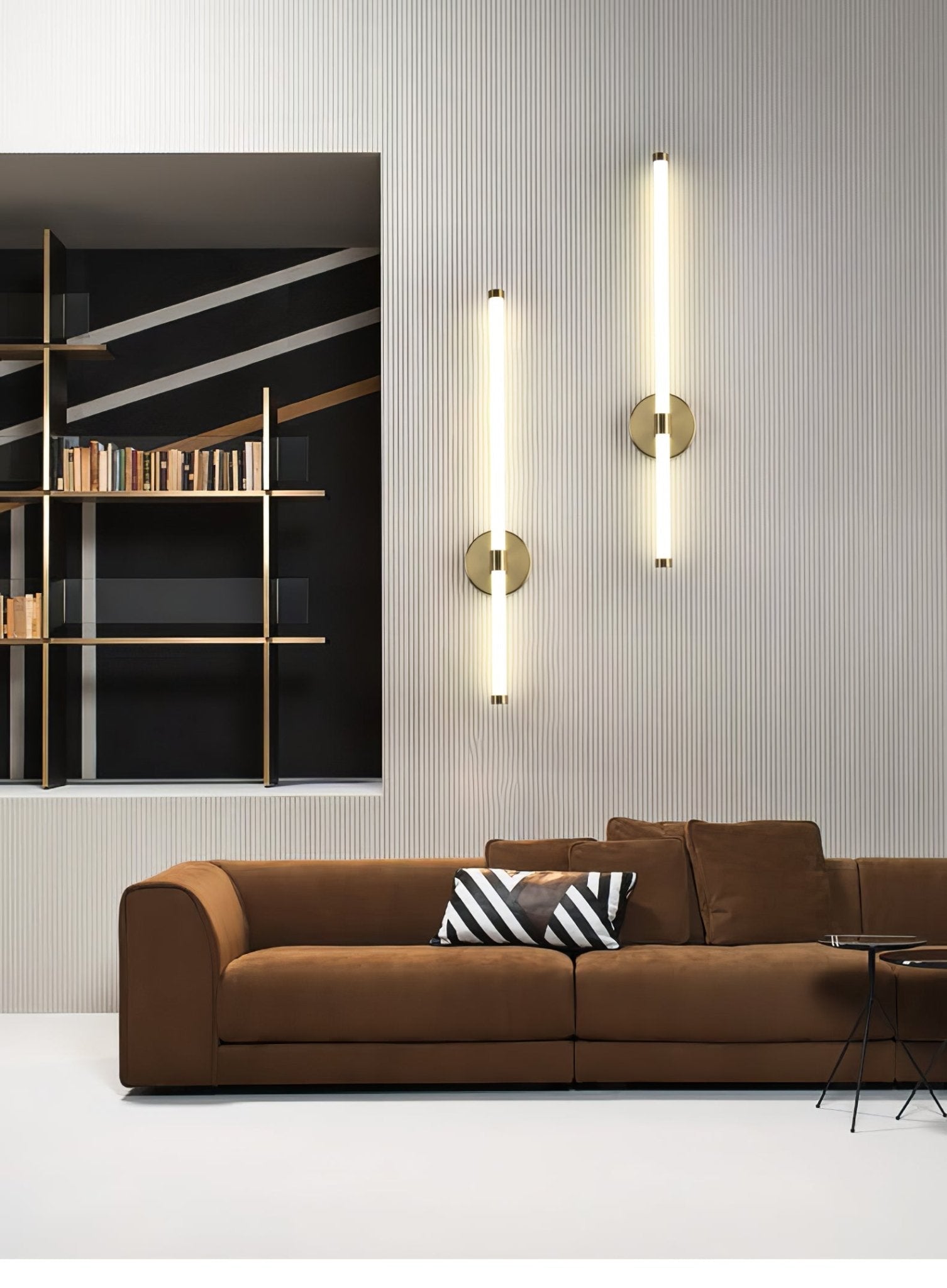 WOW Minimalist Vertical Wall Sconce