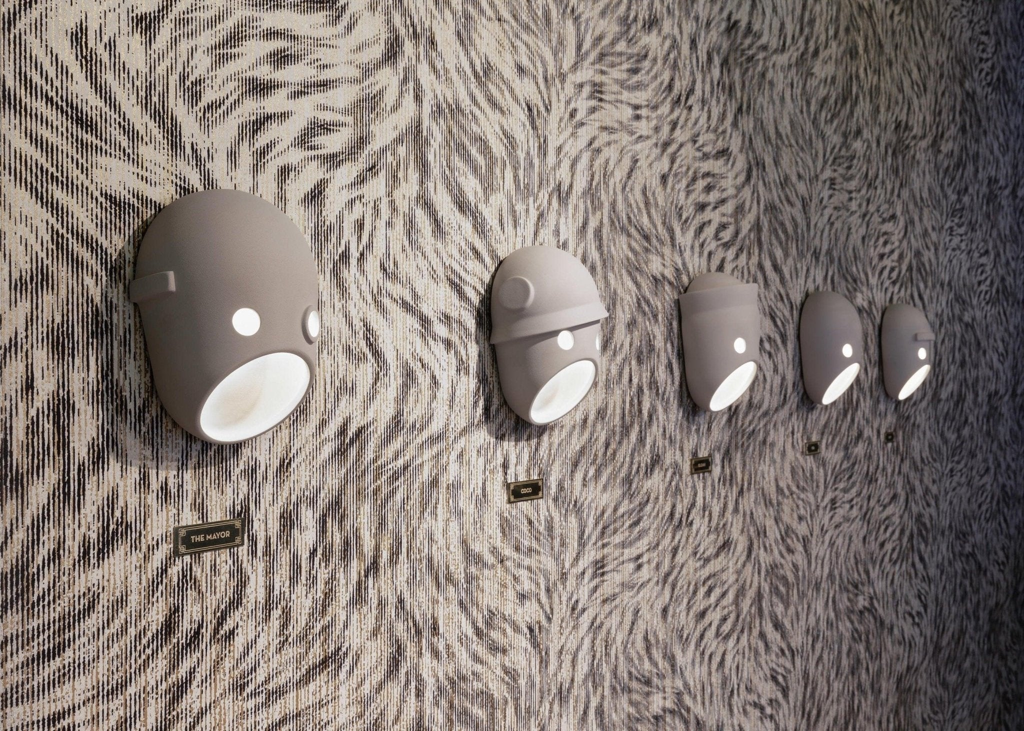 WOW Mask Wall Light