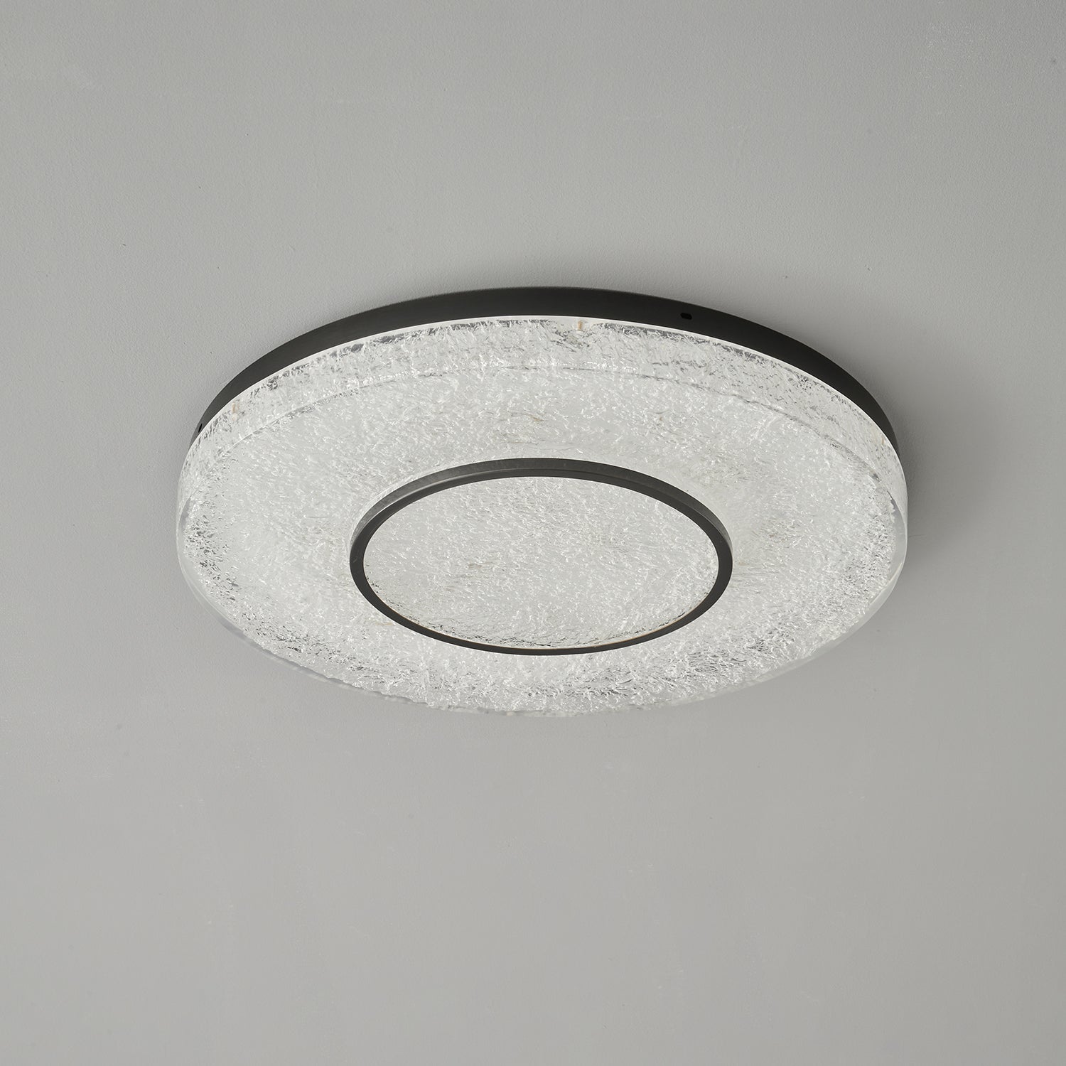 WOW Mysterious Circle Ceiling Lamp
