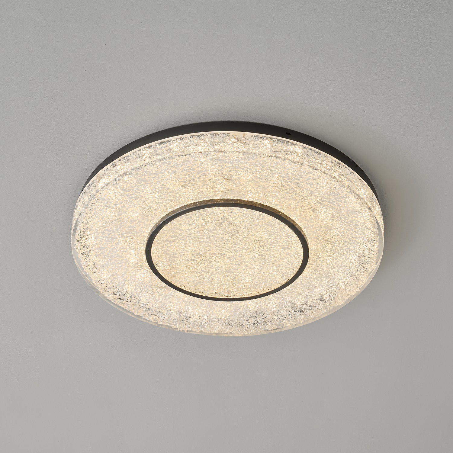 WOW Mysterious Circle Ceiling Lamp