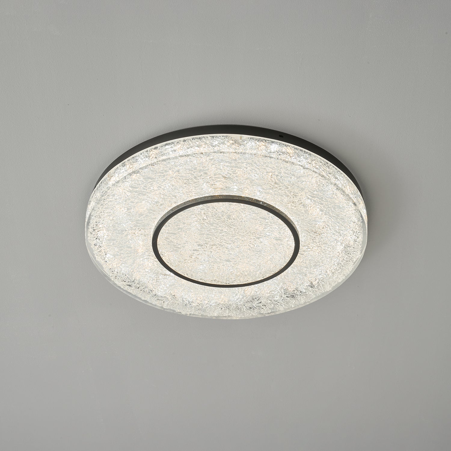 WOW Mysterious Circle Ceiling Lamp