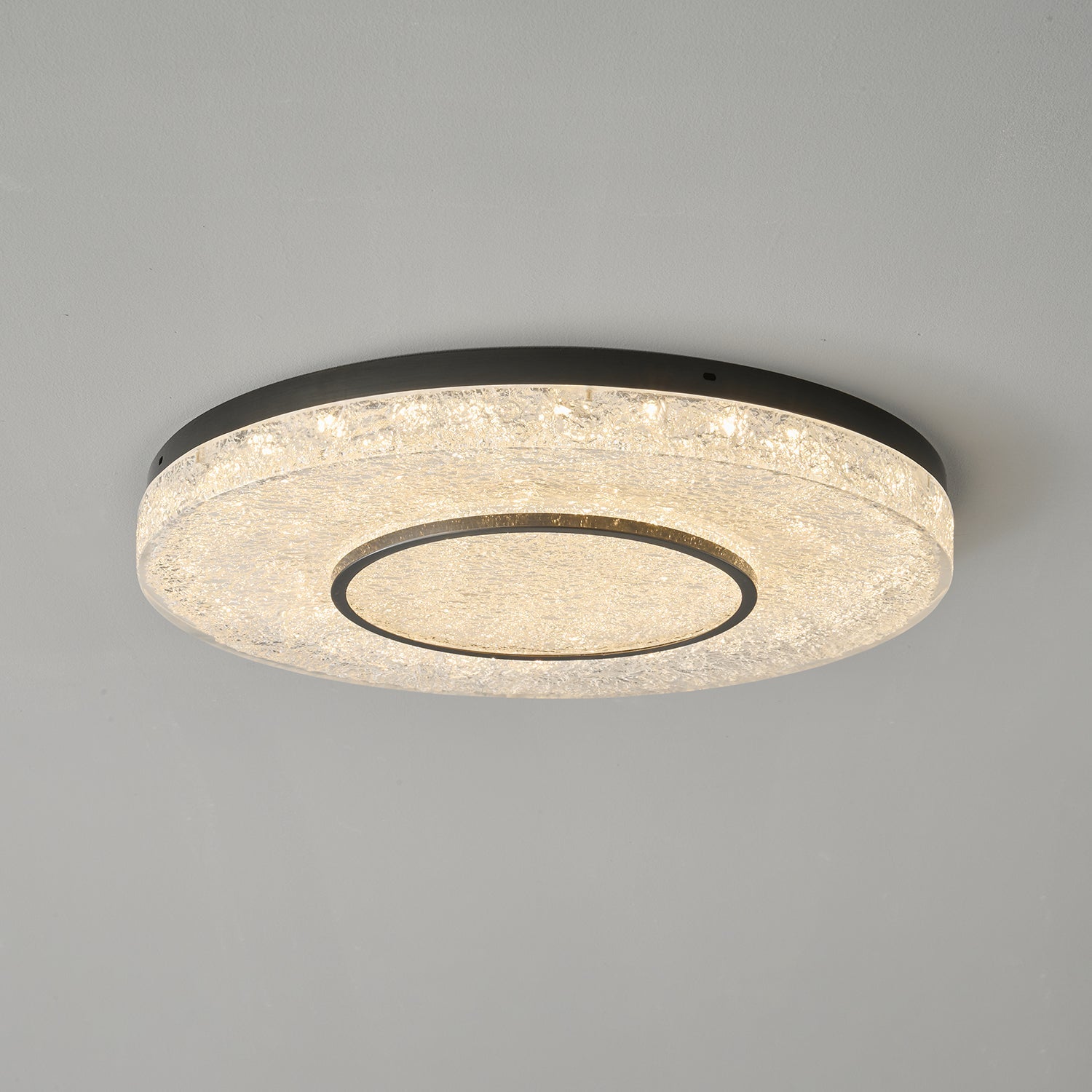 WOW Mysterious Circle Ceiling Lamp