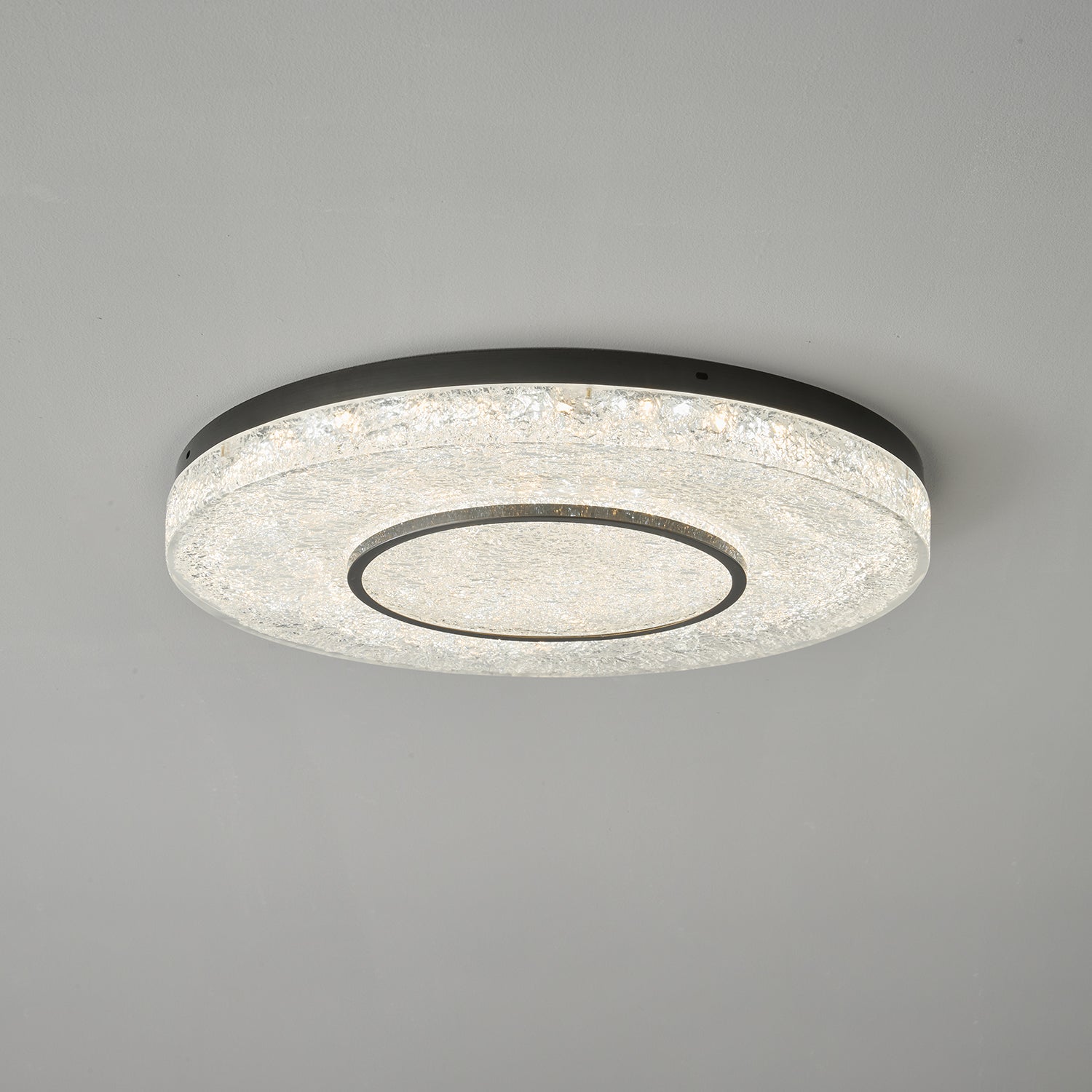 WOW Mysterious Circle Ceiling Lamp
